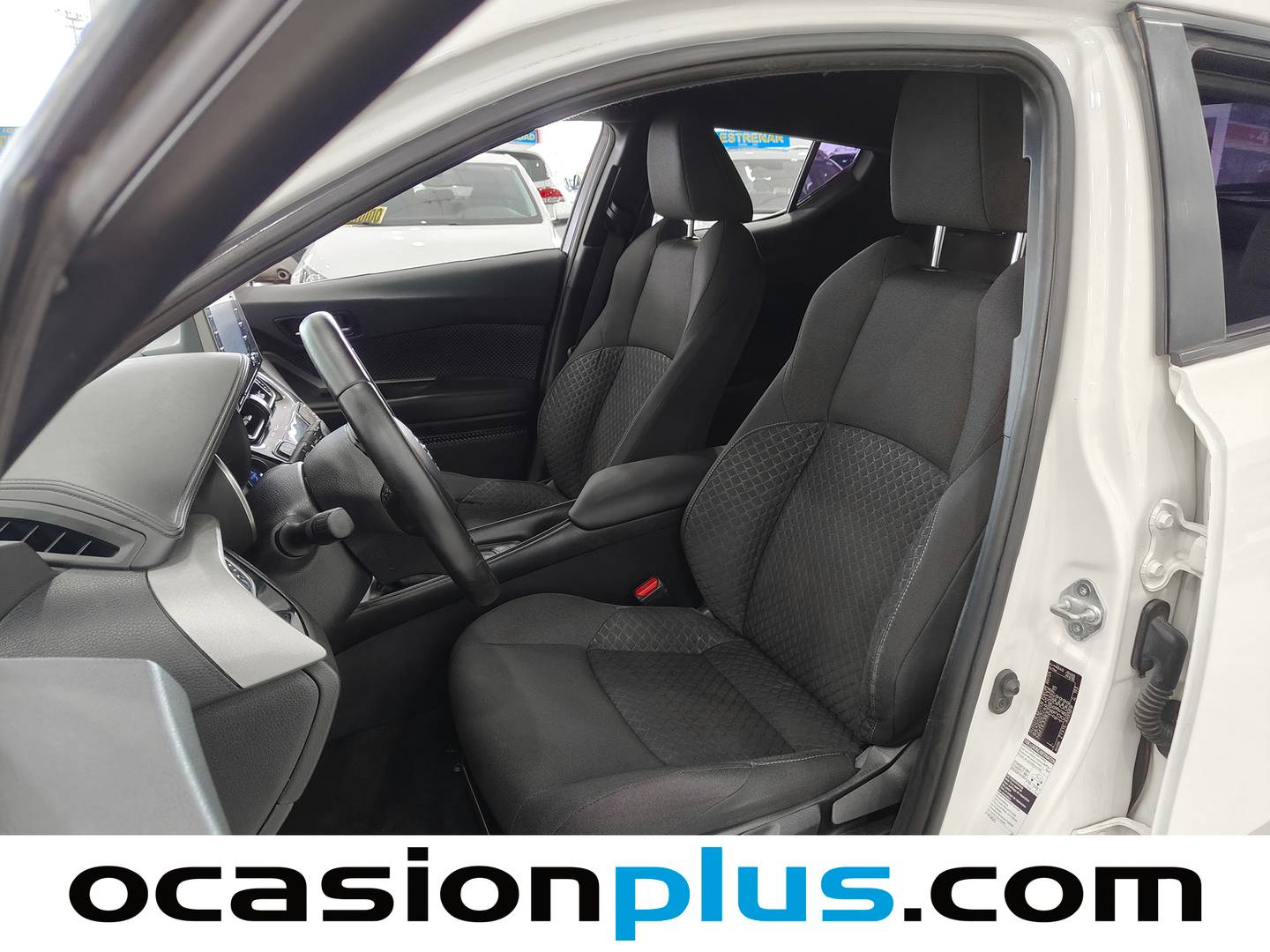 Foto asientos delanteros Toyota C-HR Toyota C-HR 1.8 125H Active (122 CV)