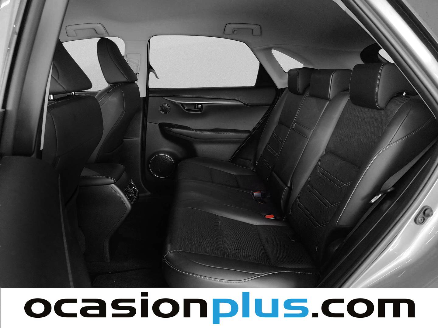 Foto asientos traseros Lexus NX Lexus NX NX 300h Executive Navigation 4WD (197 CV)