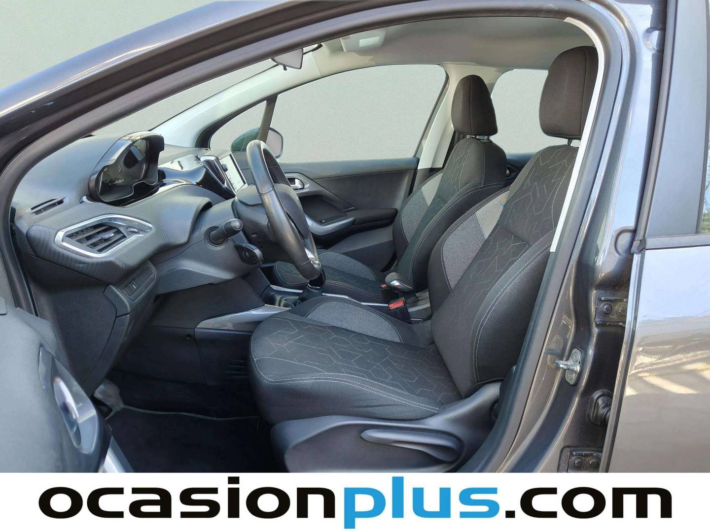 Foto asientos delanteros Peugeot 2008 Peugeot 2008 BlueHDi 100 S&S Active (100 CV)