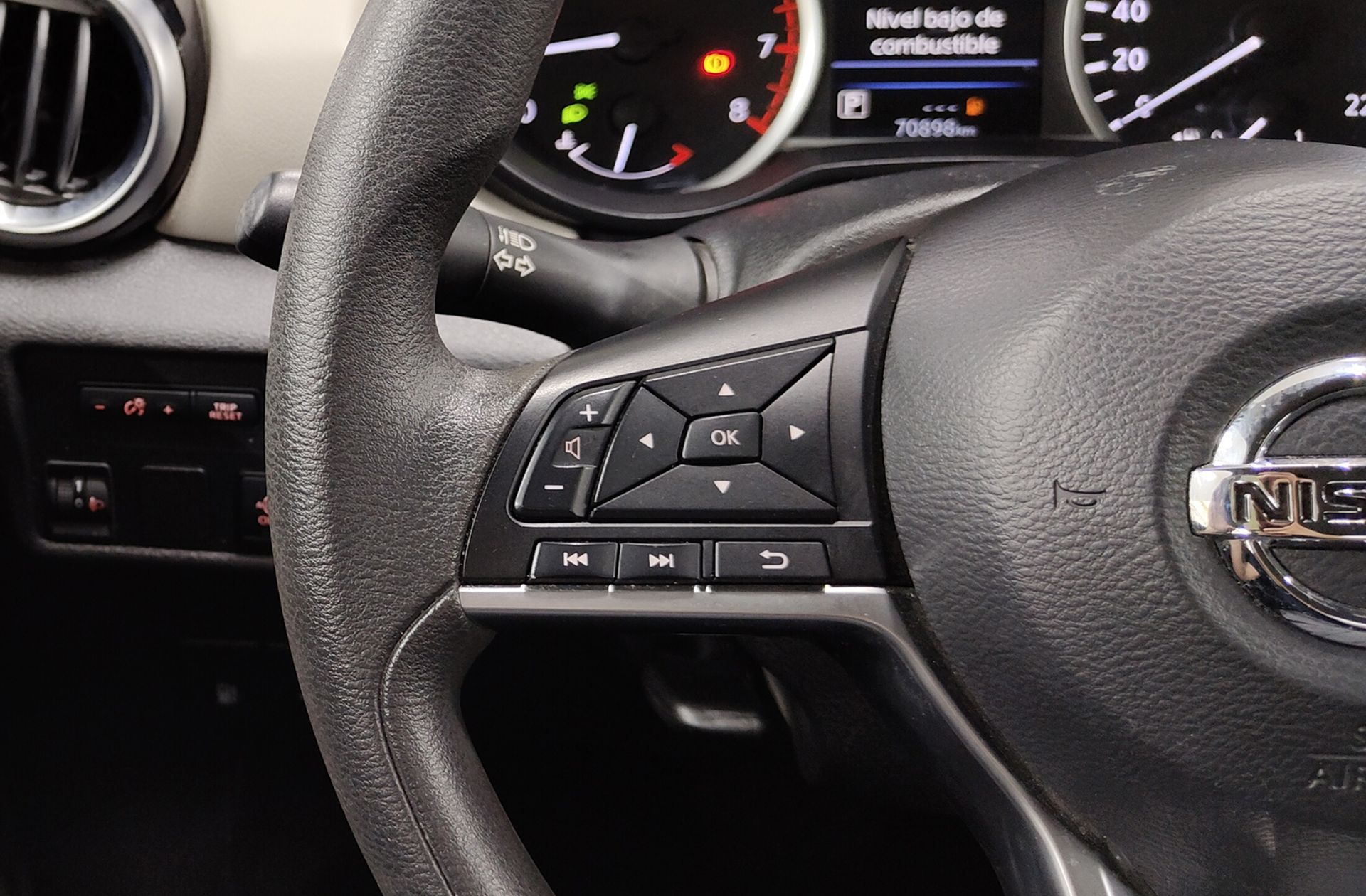 Nissan Micra IG-T 92 Acenta CVT - foto 23