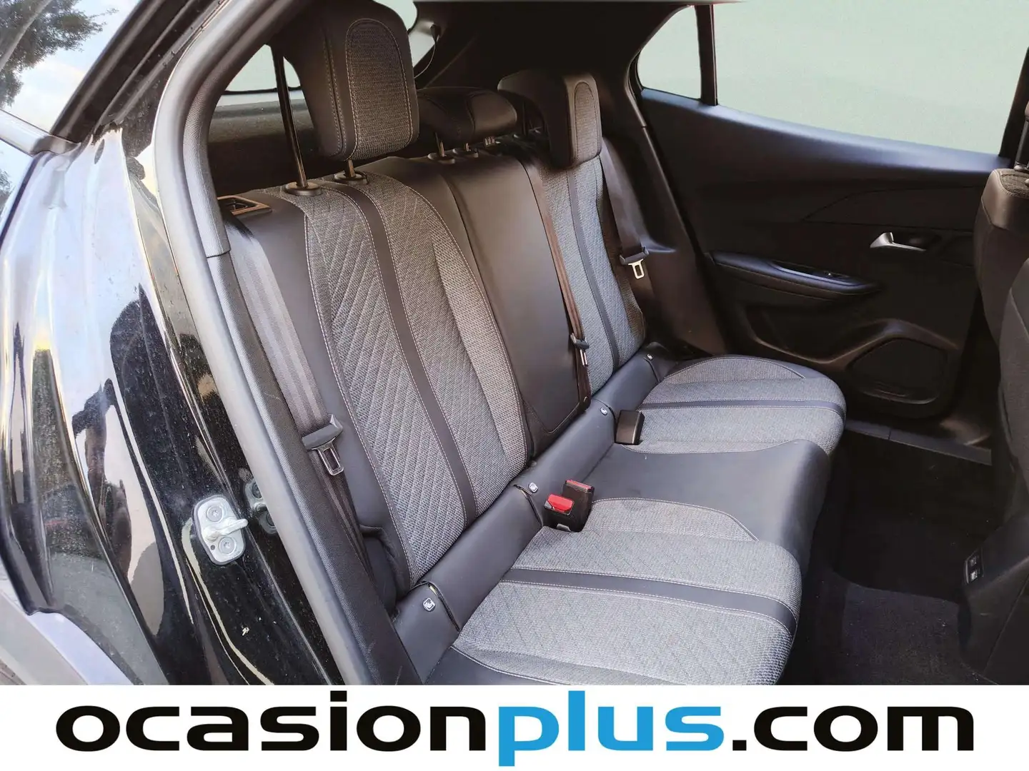 Foto Peugeot 2008 Peugeot 2008 PureTech 100 S&S Allure (100 CV)