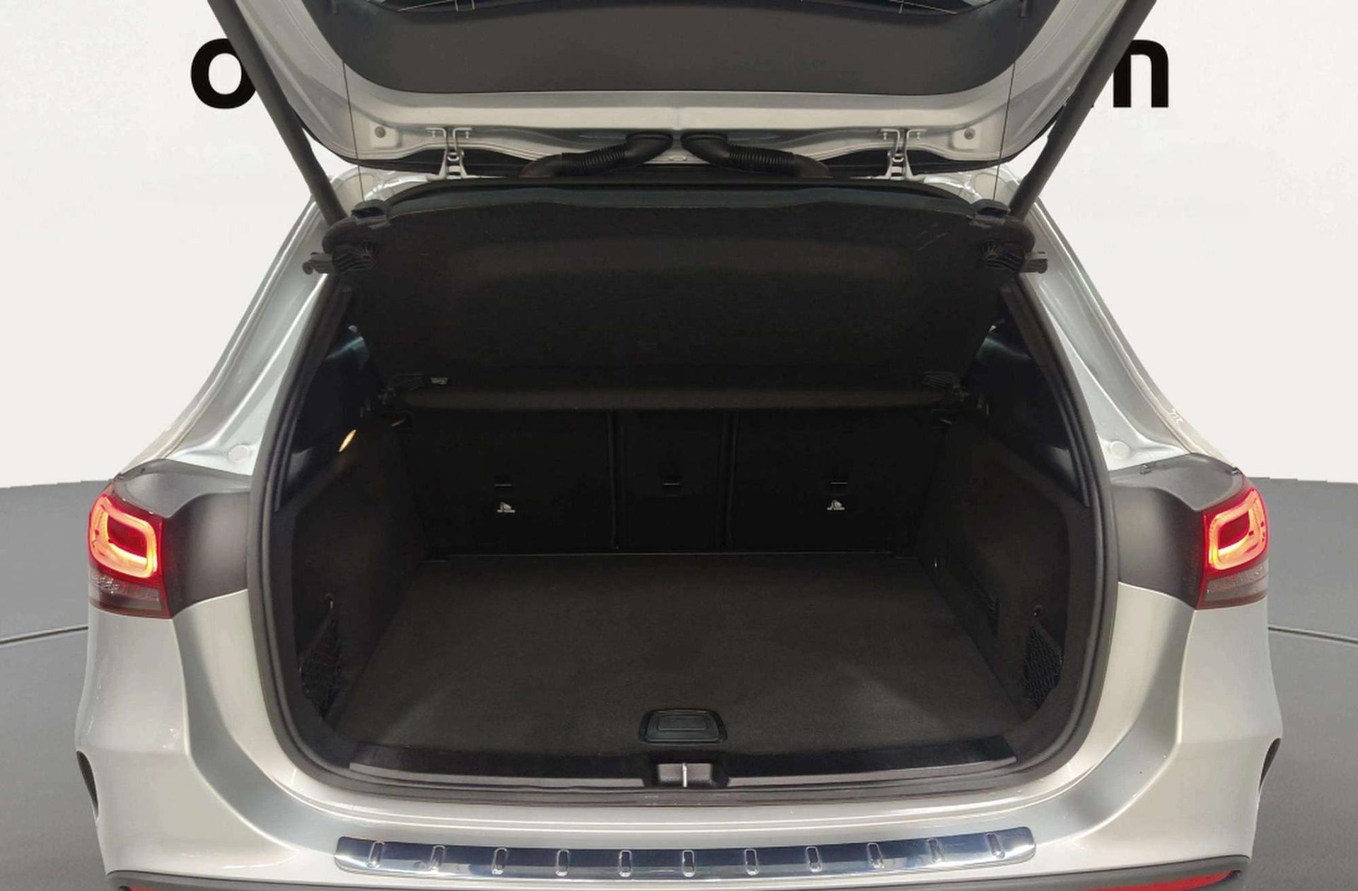 Mercedes-Benz GLA 200 d Pack AMG - foto 20