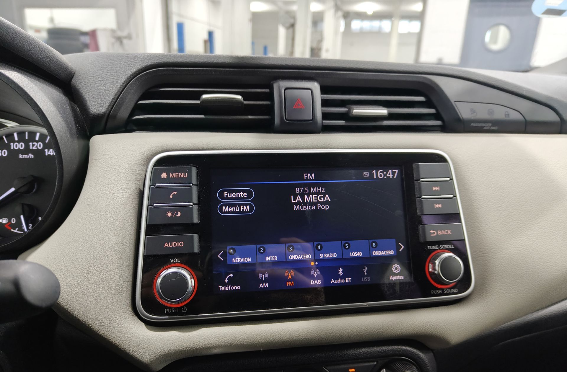 Nissan Micra IG-T 92 Kiiro - foto 26