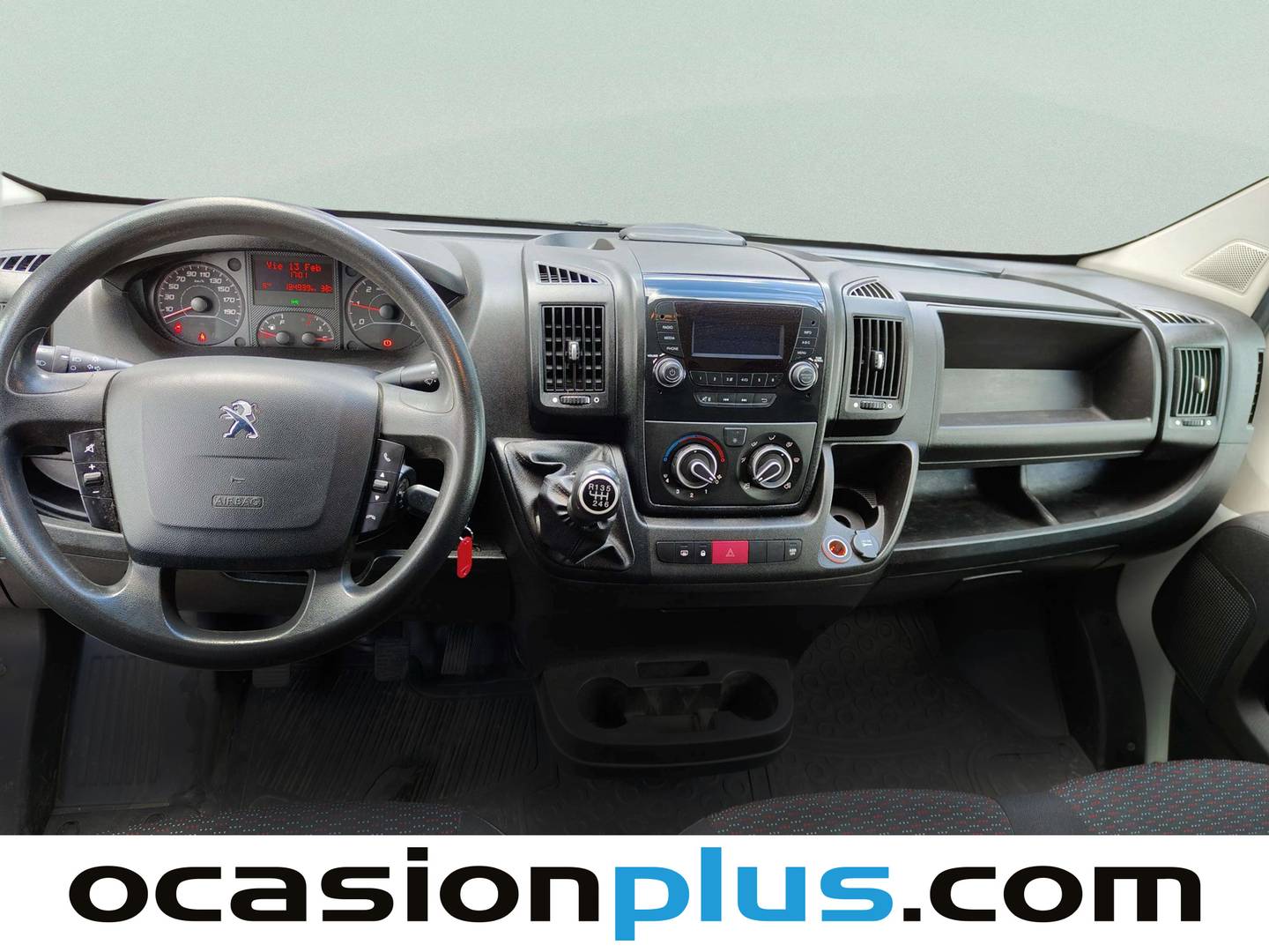 Foto Peugeot Boxer Peugeot Boxer BlueHDi 140 S&S 333 L2H1 (140 CV)