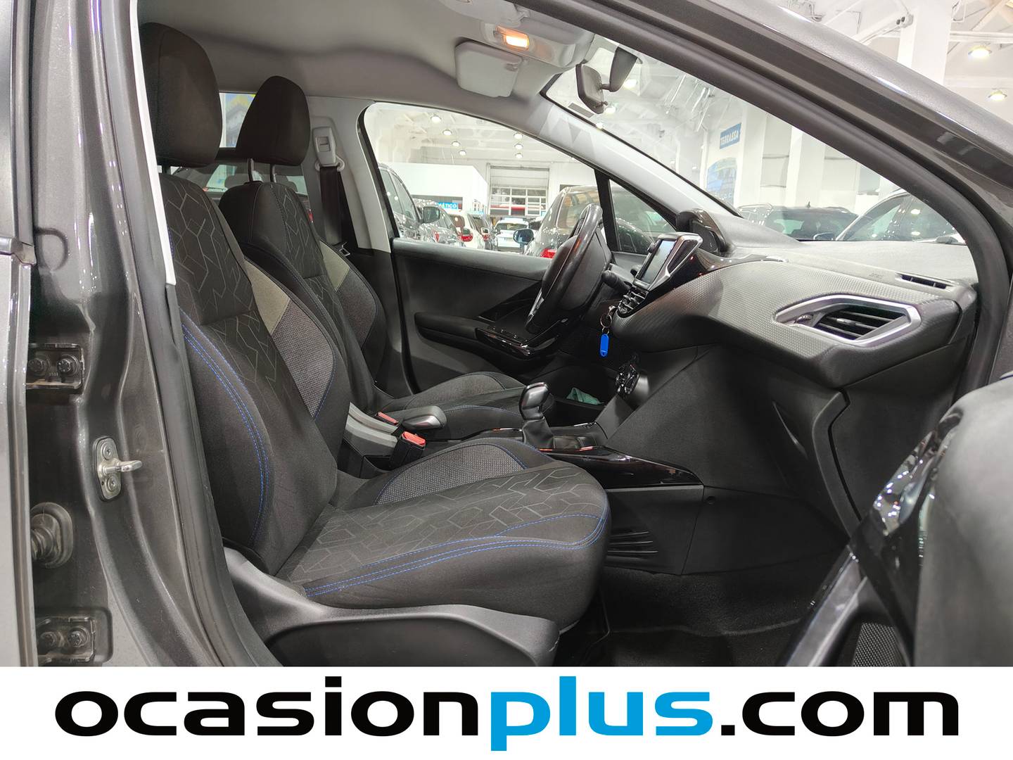 Peugeot 2008 Peugeot 2008 PureTech Signature (82 CV) gasolina