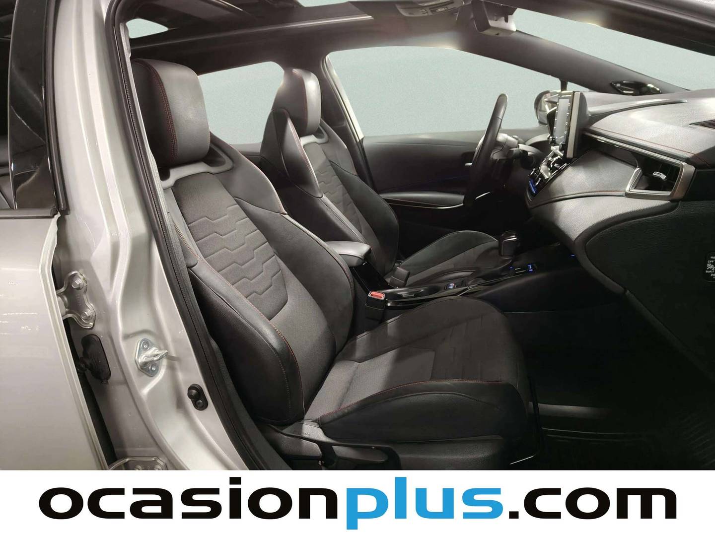 Foto Toyota Corolla Toyota Corolla Touring Sports 180H Advance 132 kW (180 CV)