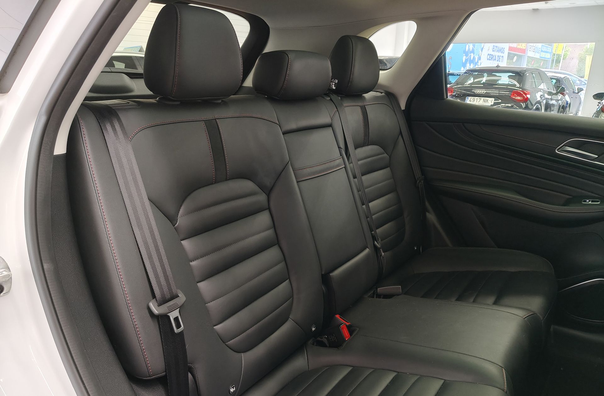MG HS 1.5 Turbo GDI Luxury - foto 24