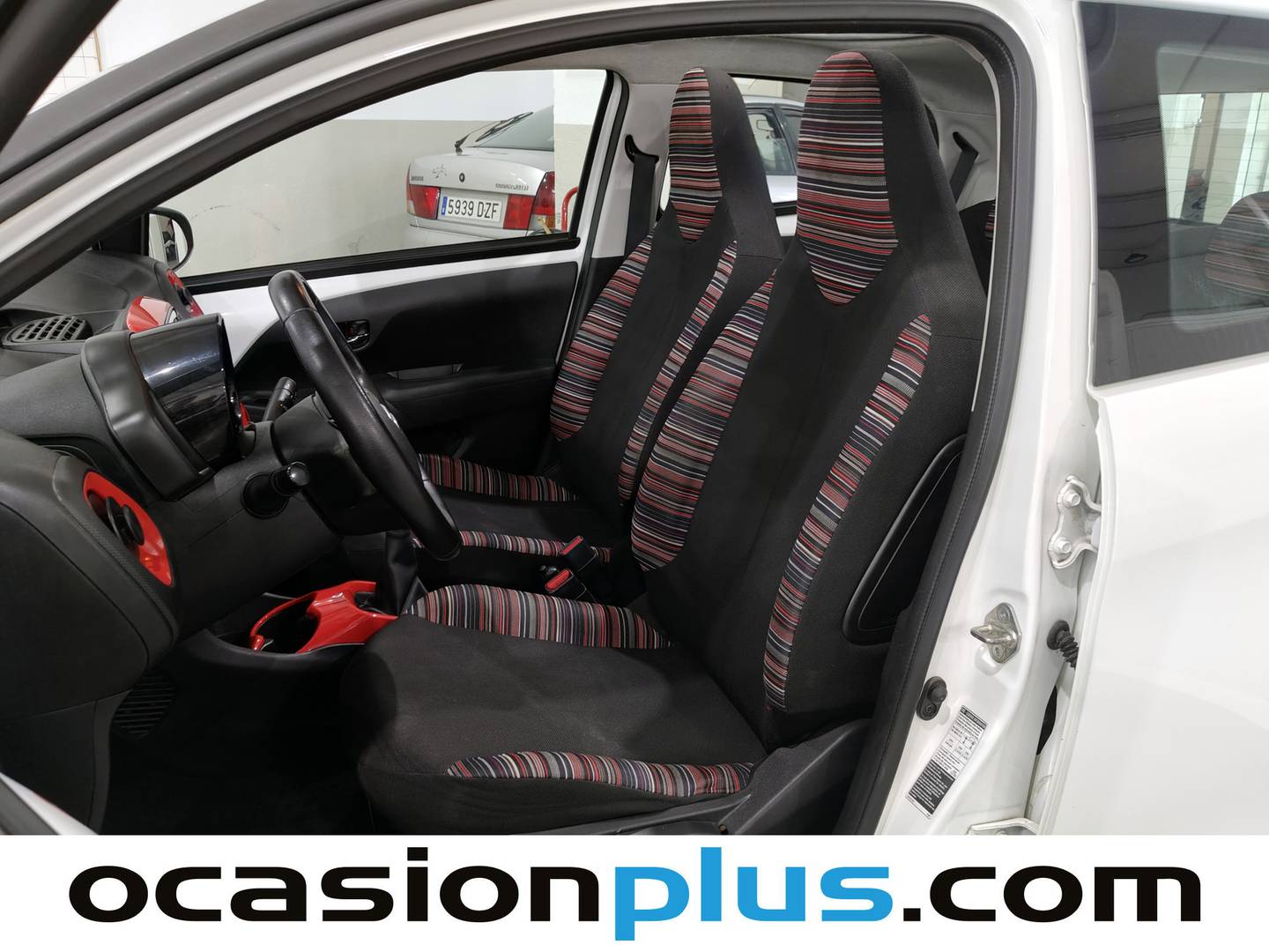 Foto asientos delanteros Citroën C1 Citroën C1 PureTech 82 Airscape Shine  (82 CV)