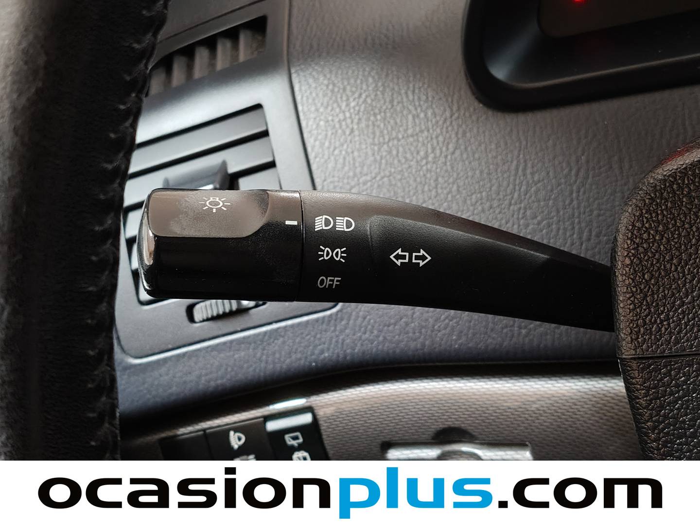 Foto SsangYong Rodius Ssangyong Rodius 2.0 e-Xdi Premium Auto (155 CV) 7 Plazas