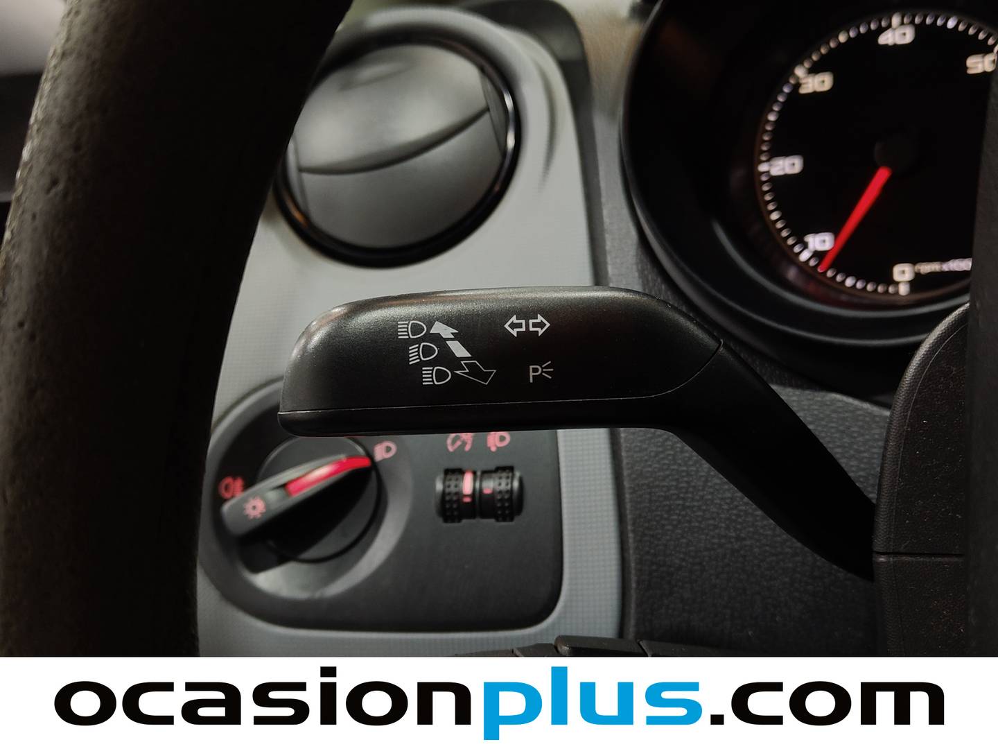 Extras y acabados del Seat Ibiza Seat Ibiza 1.6 TDI CR Reference (90 CV)