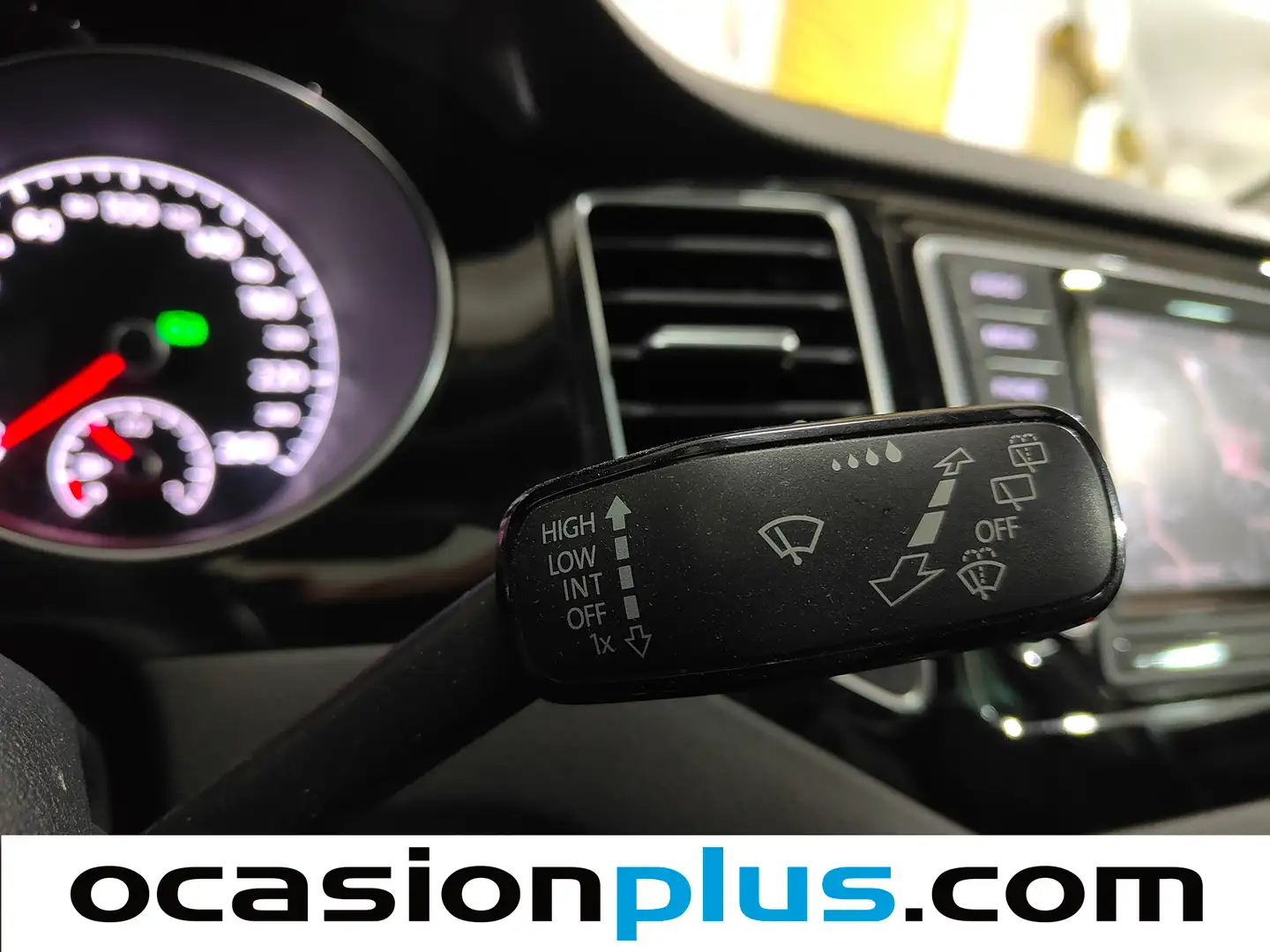 Foto Volkswagen Golf Sportsvan Volkswagen Golf Sportsvan 1.6 TDI Sport BMT DSG (110 CV)