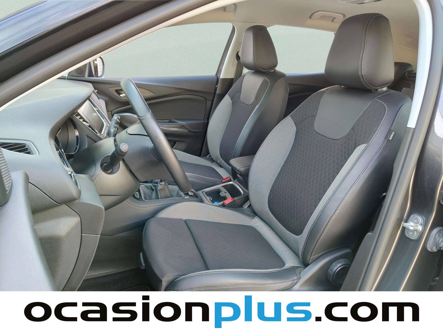 Foto asientos delanteros Opel Grandland X Opel Grandland X 1.2 Turbo Ultimate (130 CV)