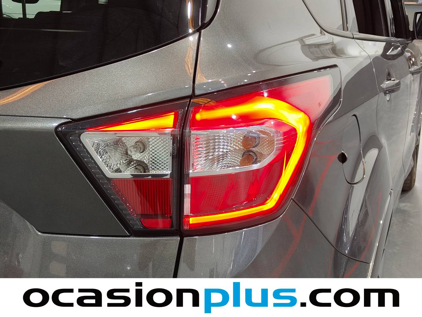 Paquetes del Ford Kuga Ford Kuga 2.0 TDCI ST-Line Limited Edition 4x2 Auto (120 CV)