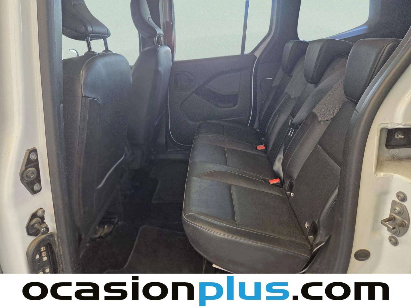 Foto asientos traseros Nissan Townstar Nissan Townstar 1.3G L1 N-Connecta (130 CV)