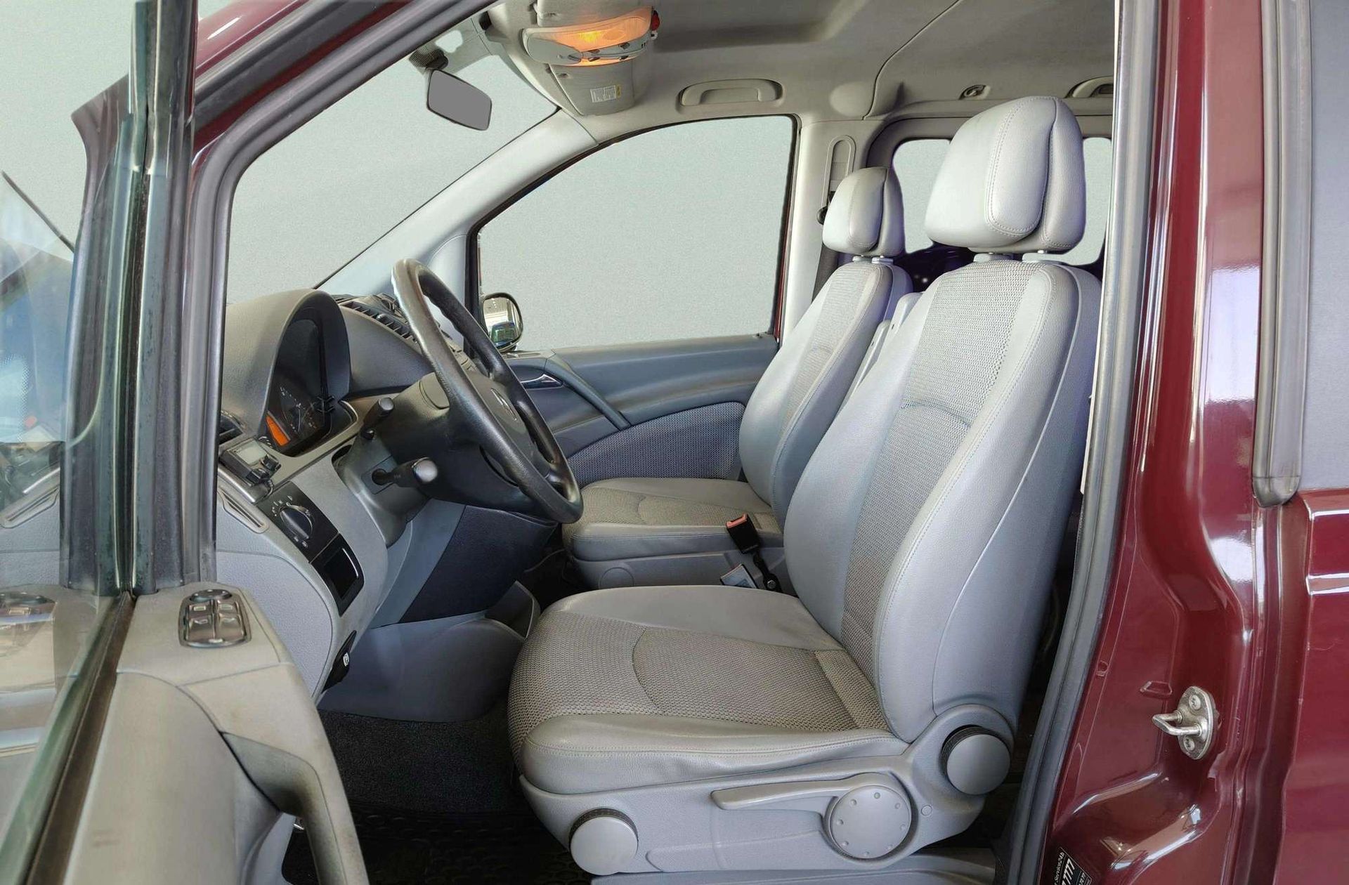 Mercedes-Benz Viano 3.0 CDI Trend Compacta 6 plazas - foto 9