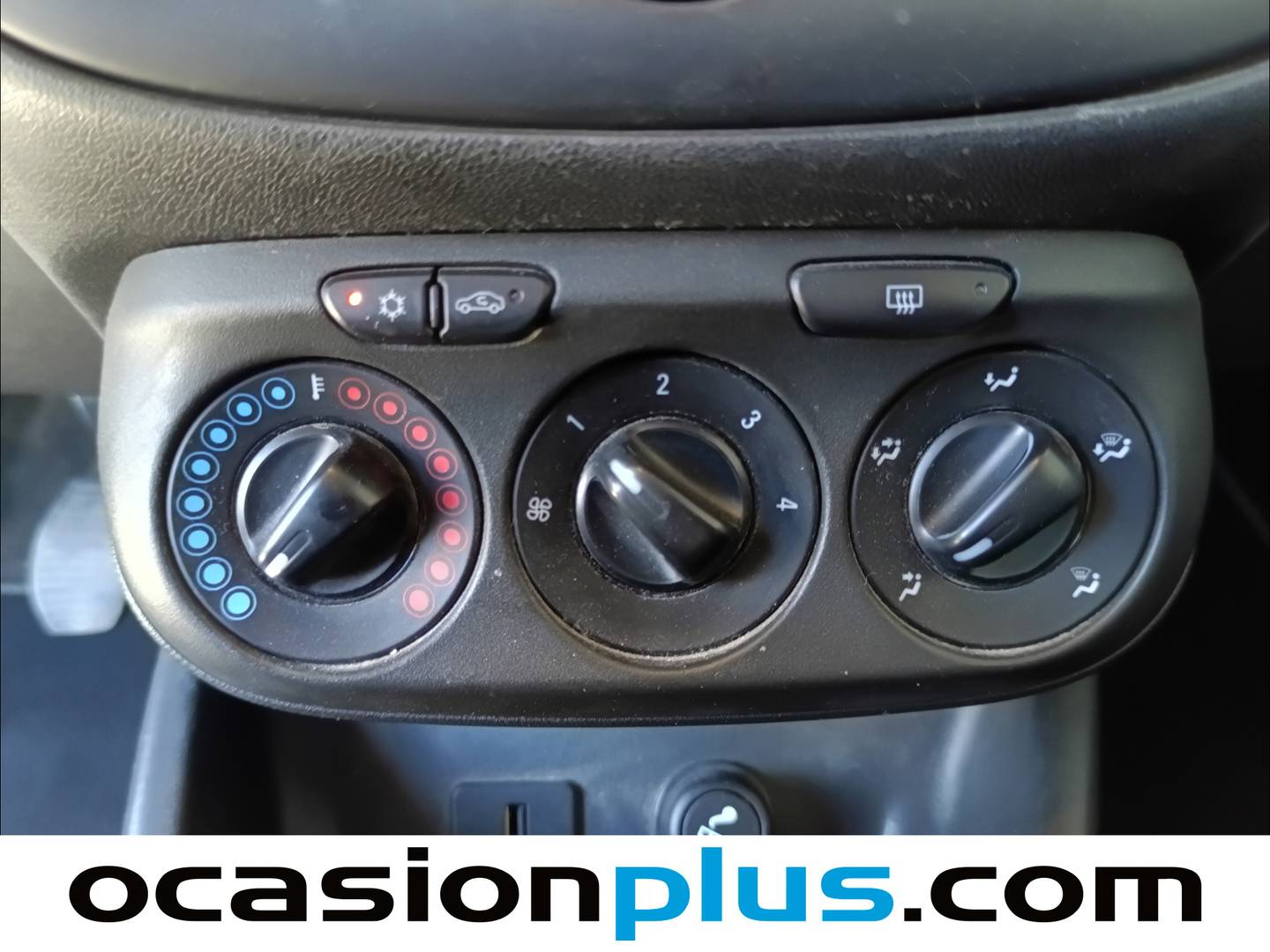 Extras y acabados del Opel Corsa Opel Corsa 1.4 Expression (75 CV)