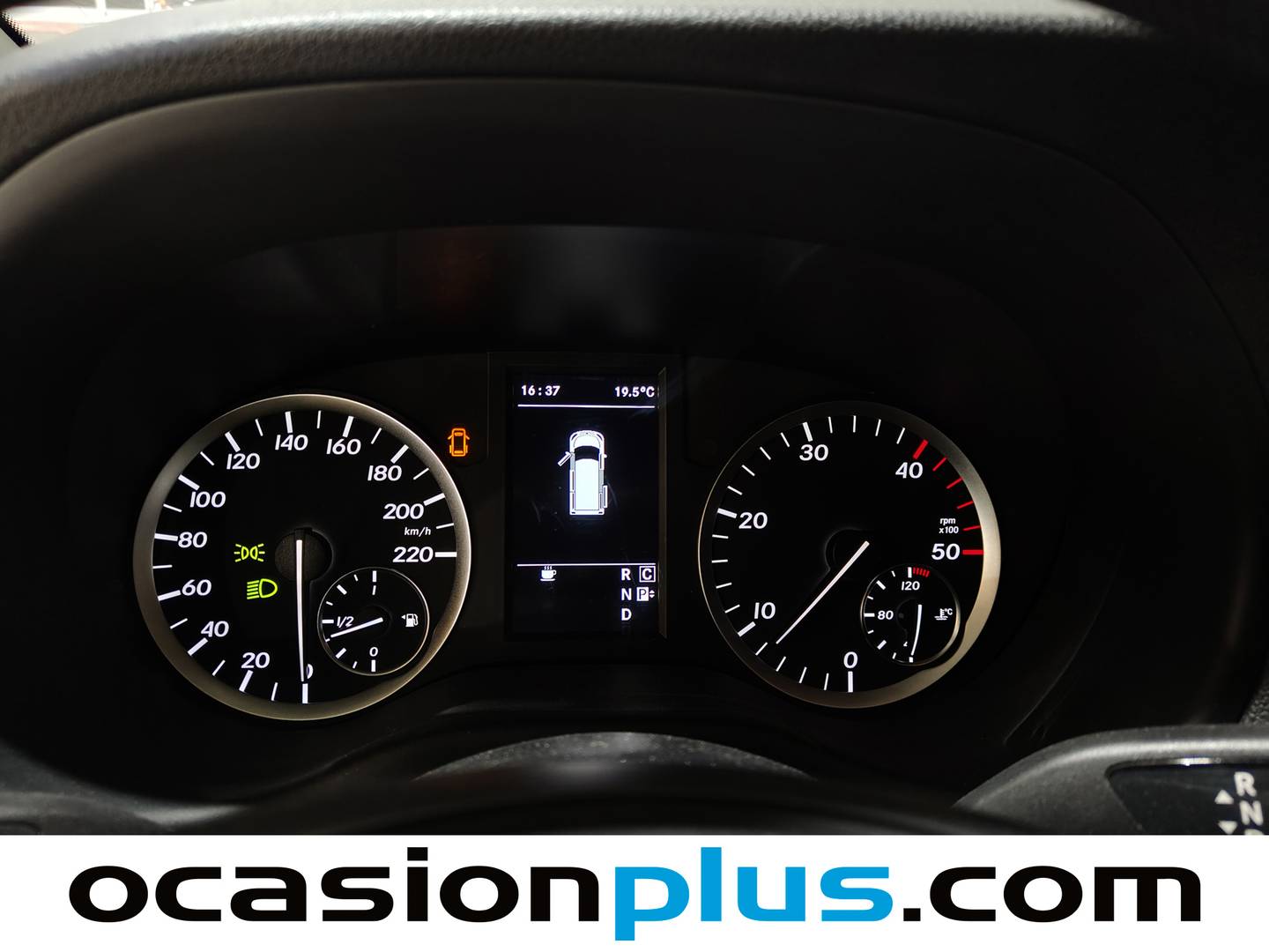 Mercedes Vito Mercedes Vito 114 CDI Tourer Pro Larga (136 CV) Semi-camperizada 5 plazas automático