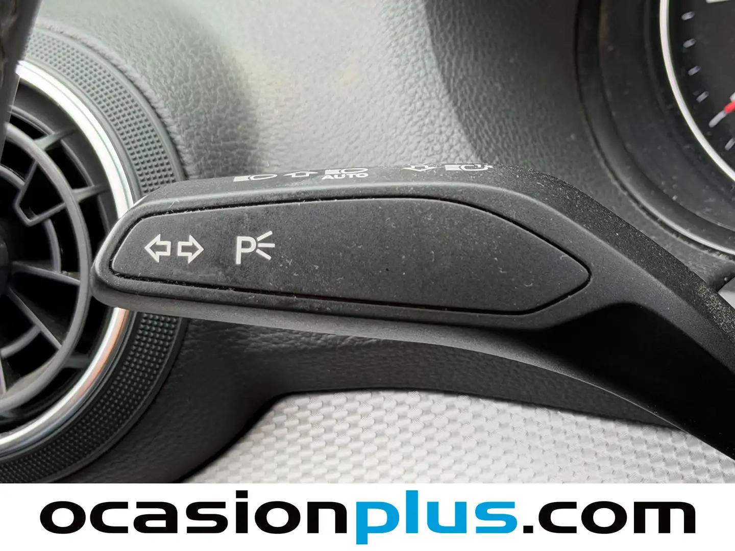 Foto Audi Q2 Audi Q2 Advanced 30 TDI (116 CV)