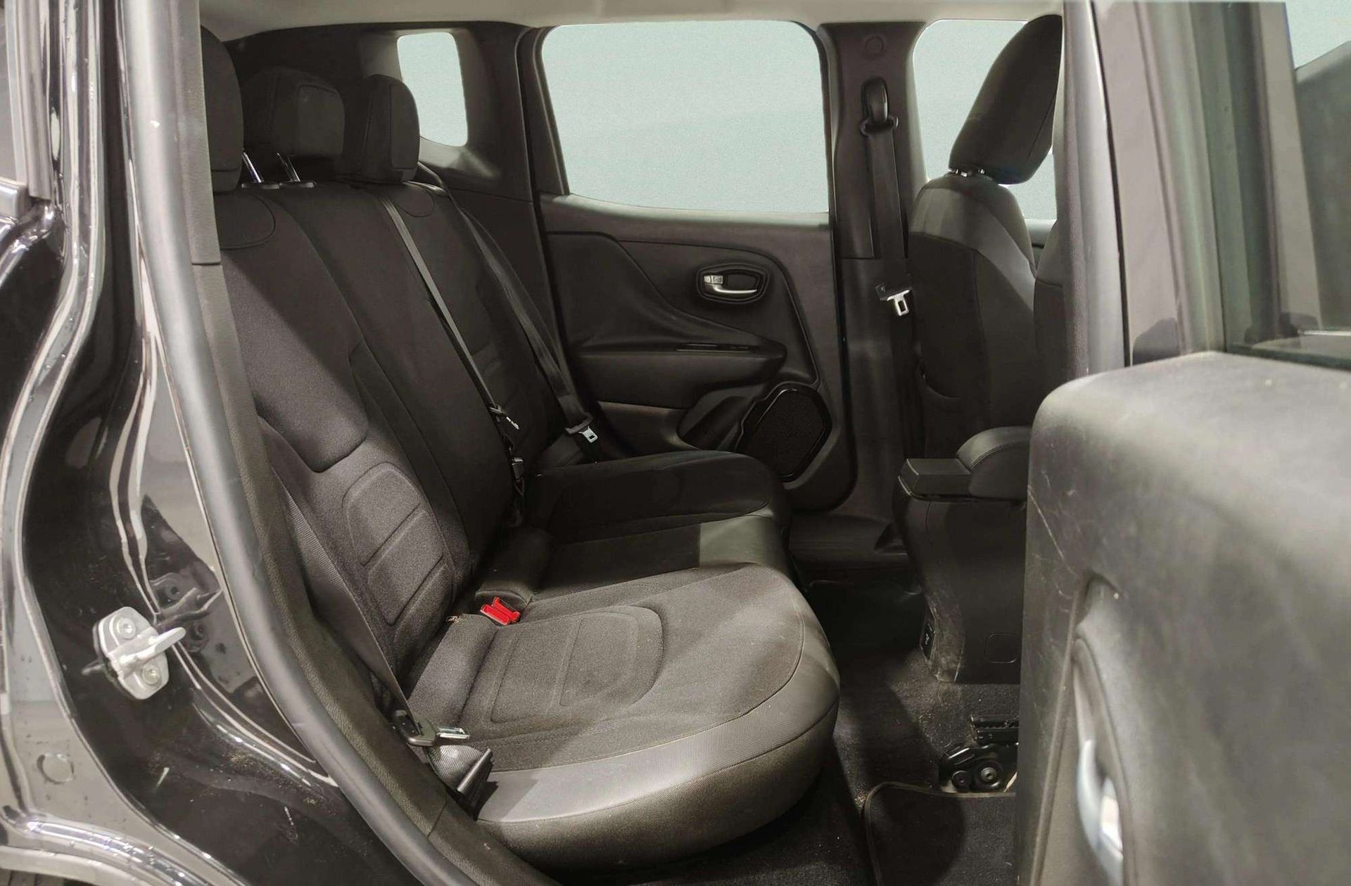 Jeep Renegade 1.6 MultiJet Dawn of Justice 4x2 - foto 16