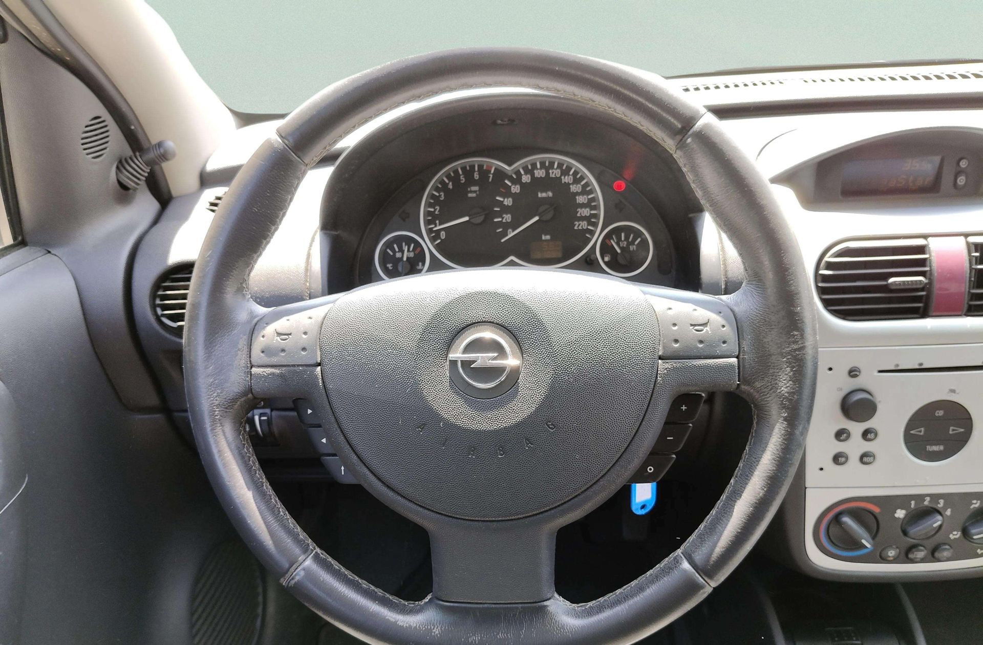 Opel Corsa 1.2 16v Edition - foto 15