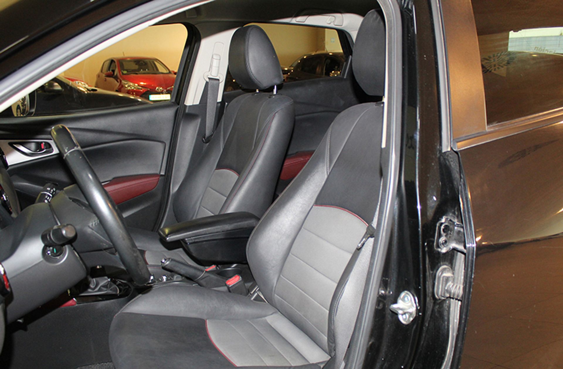 Mazda CX-3 1.5 DE Skyactiv Luxury 2WD - foto 9