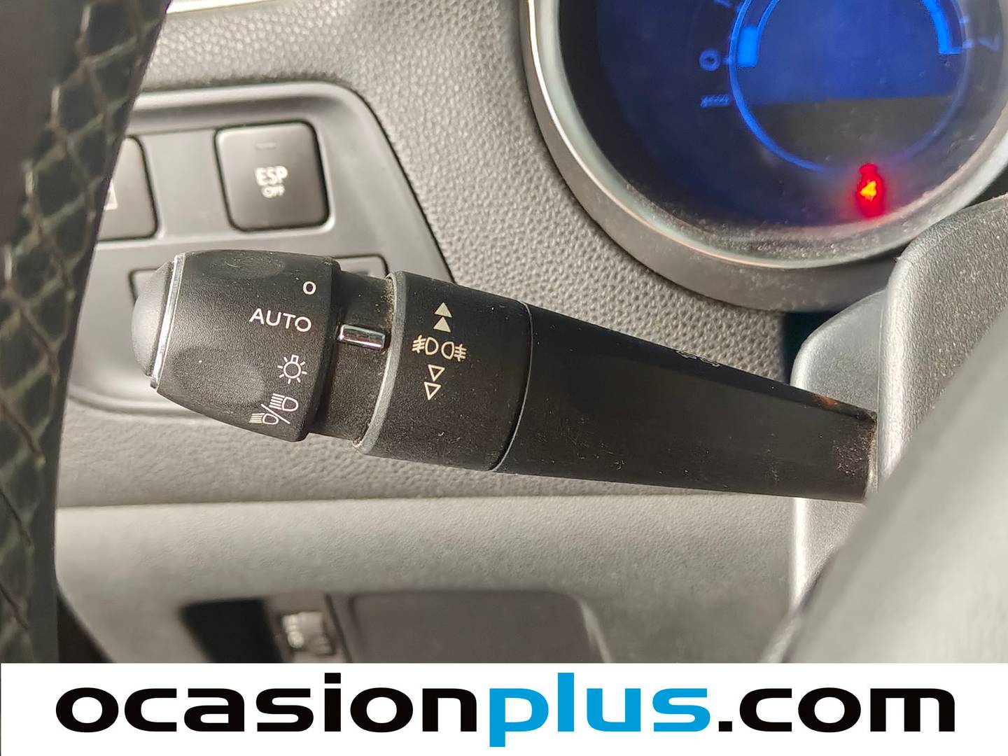 Equipamiento del Citroën DS4 Citroen DS4 1.6 HDi Design  (92 CV)