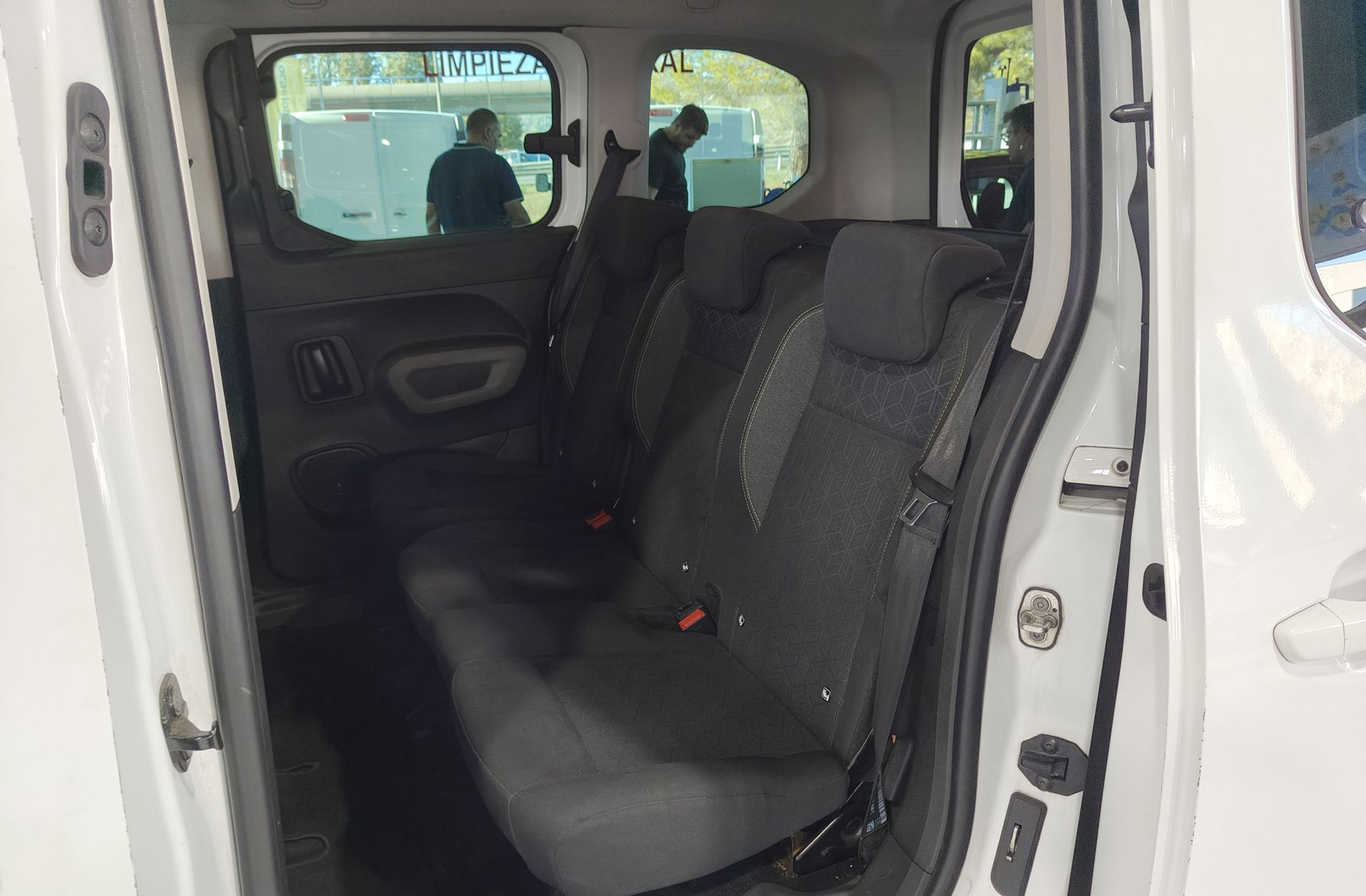 Peugeot Rifter BlueHDi 130 Active Standard - foto 10