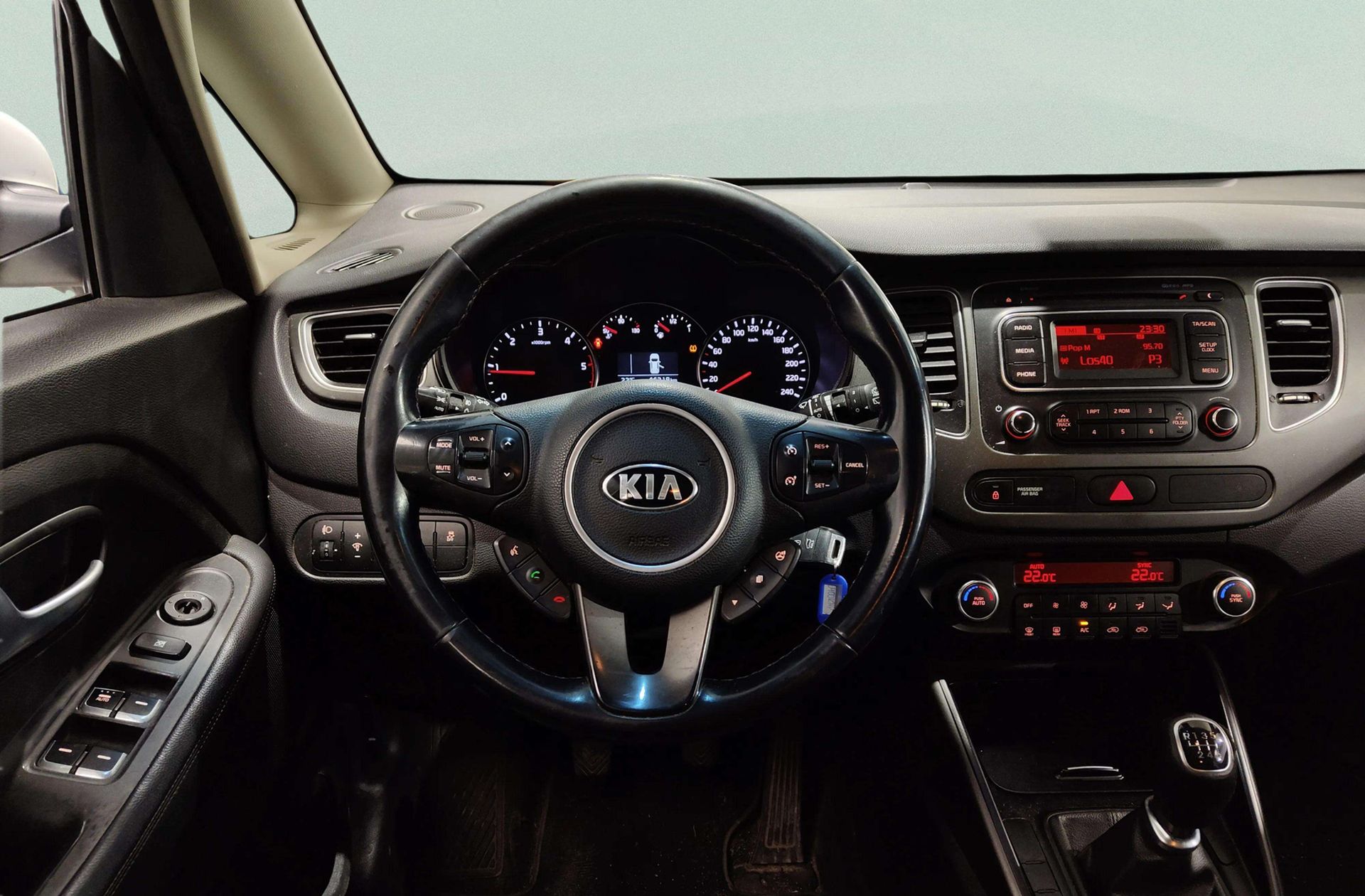 Kia Carens 1.7 CRDi VGT Concept Eco-Dynam - foto 17