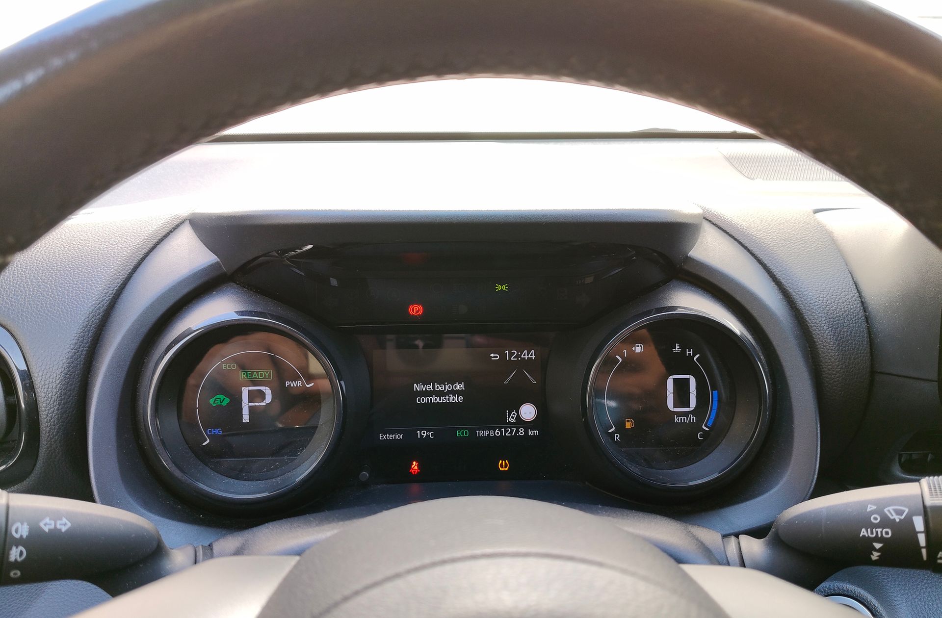 Toyota Yaris 120H Style - foto 21