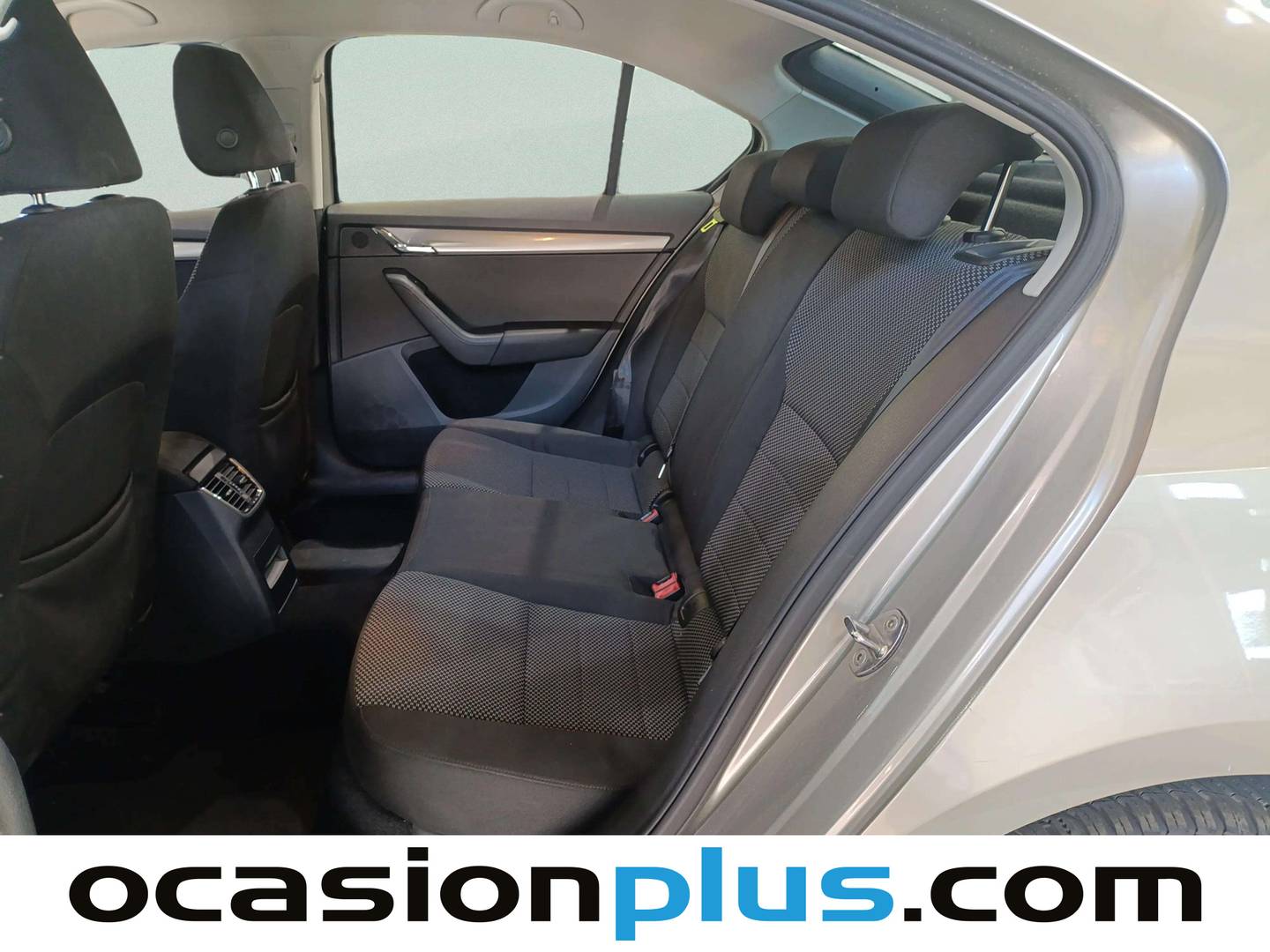 Foto asientos traseros Skoda Octavia Skoda Octavia 1.6 TDI CR Ambition (105 CV)