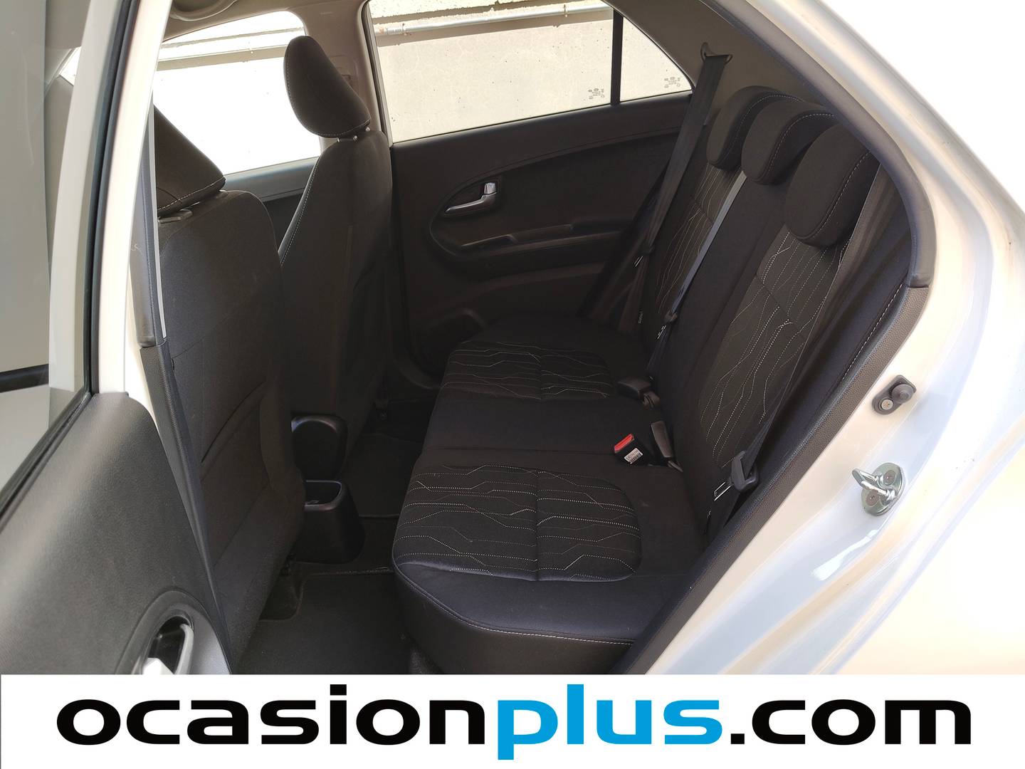 Foto asientos traseros KIA Picanto KIA Picanto 1.0 CVVT Eco-Dynamics x-Tech16 (66 CV)