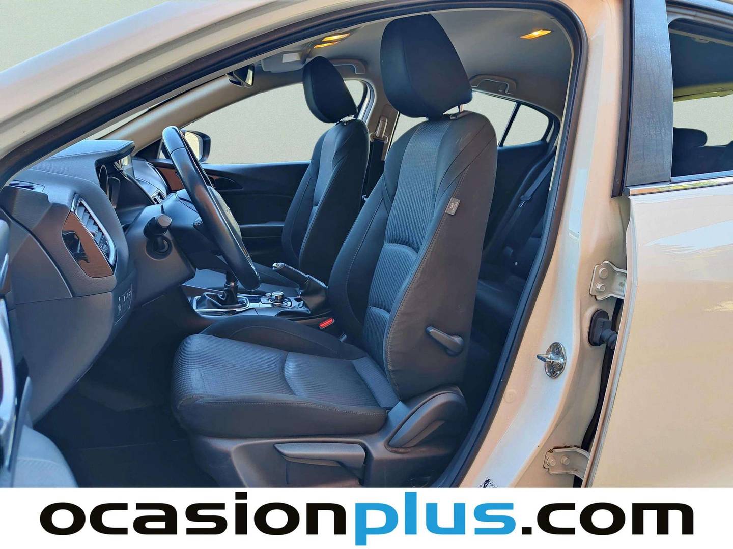 Foto asientos delanteros Mazda Mazda3 Mazda Mazda 3 1.5 DE Style (105 CV)