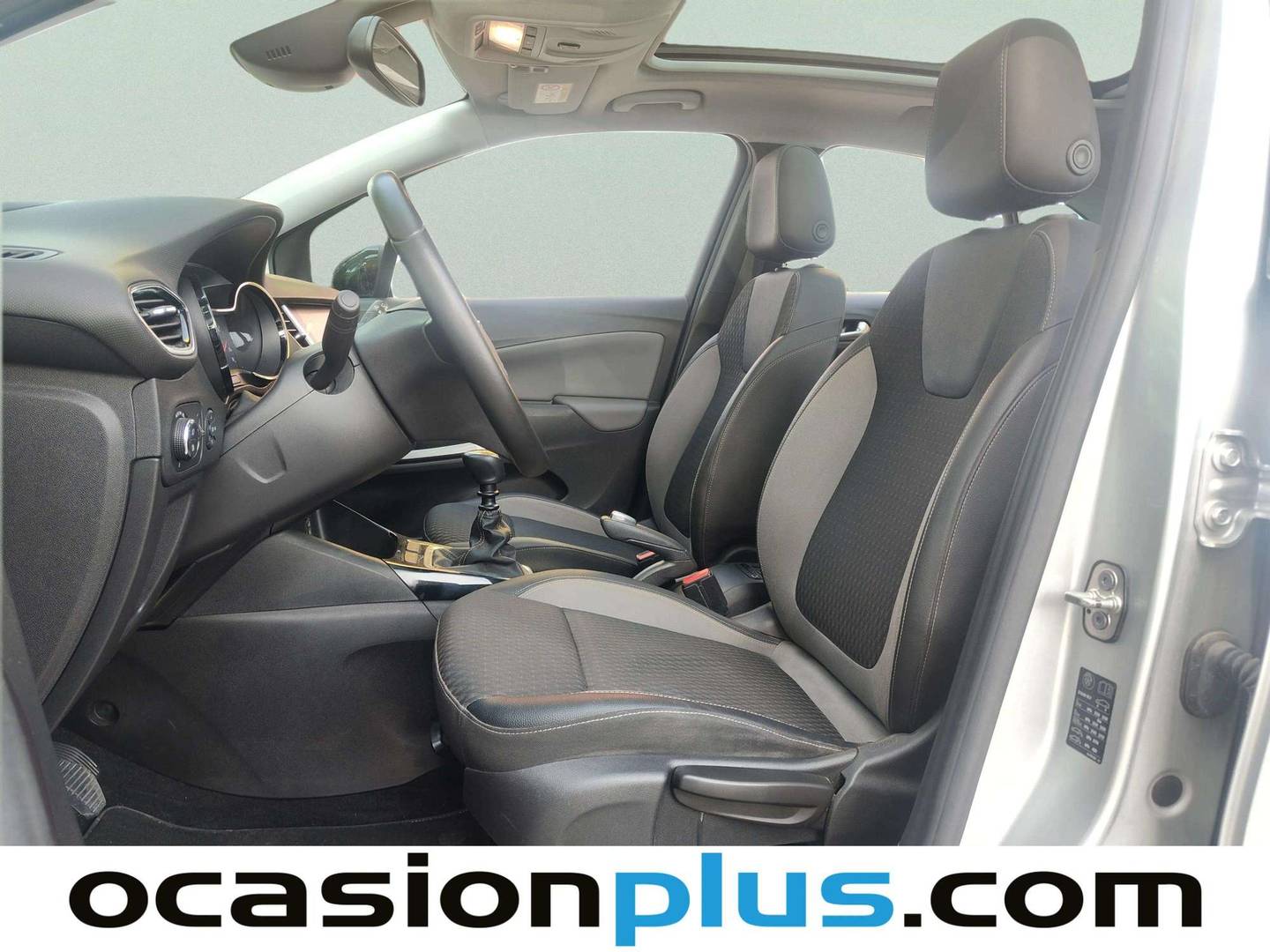 Foto asientos delanteros Opel Crossland X Opel Crossland X 1.2 Turbo S&S Ultimate (130 CV)
