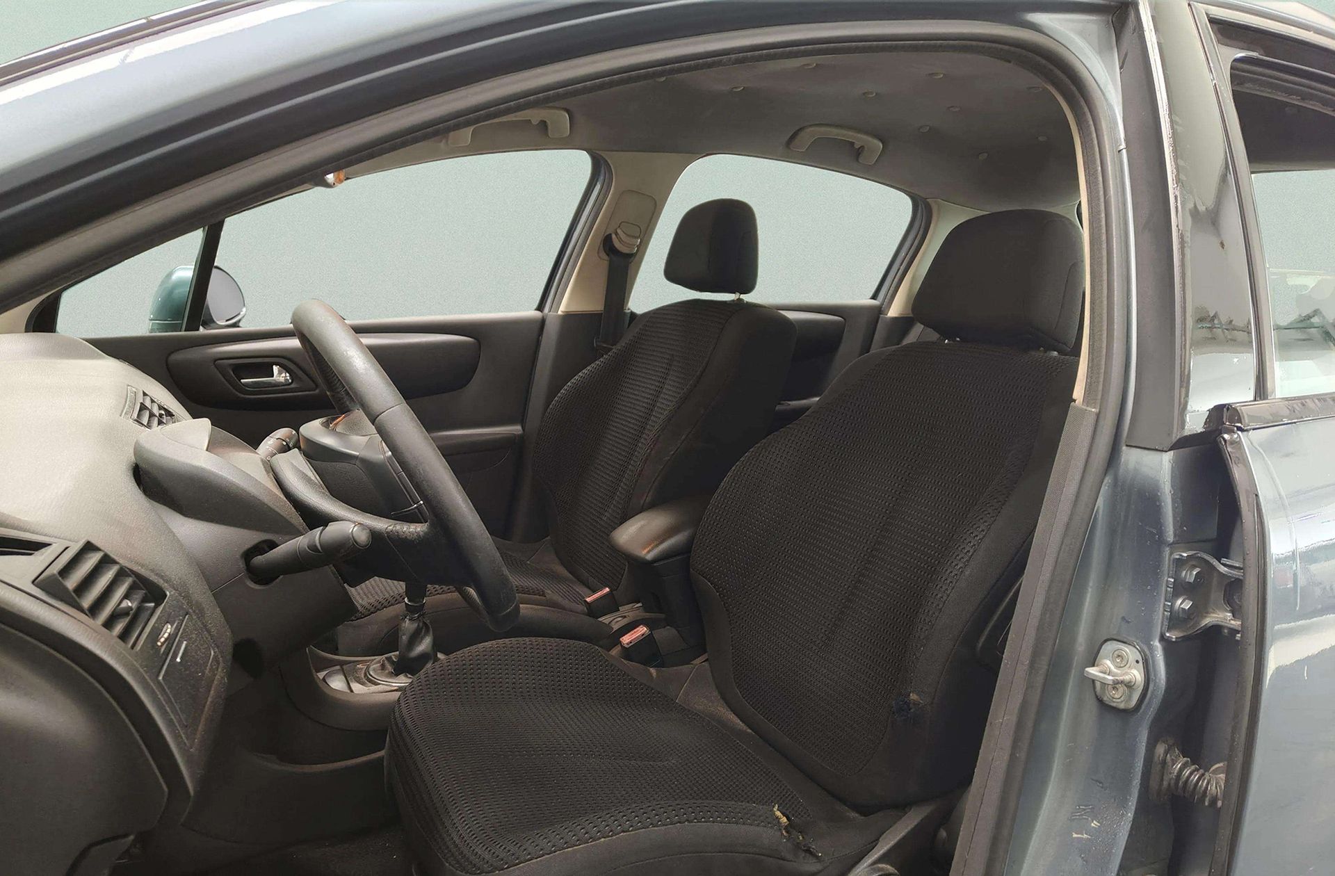 Citroën C4 1.6 HDi VTR Plus - foto 7