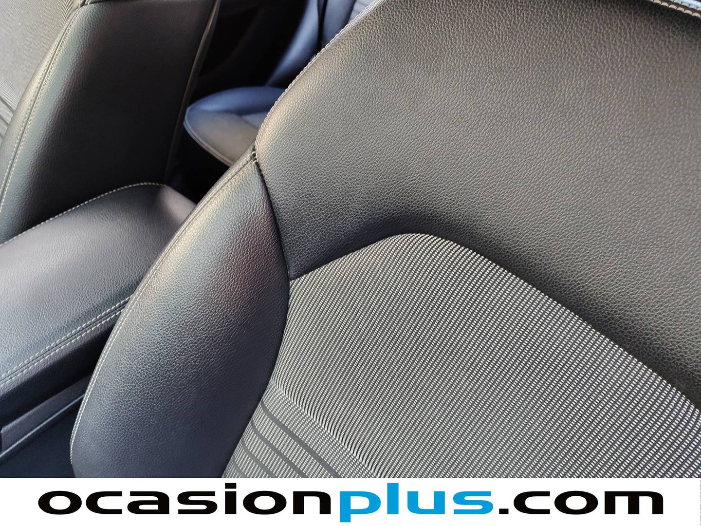 Extras y acabados del Mercedes Clase B Mercedes Clase B 200 d Urban (136 CV)