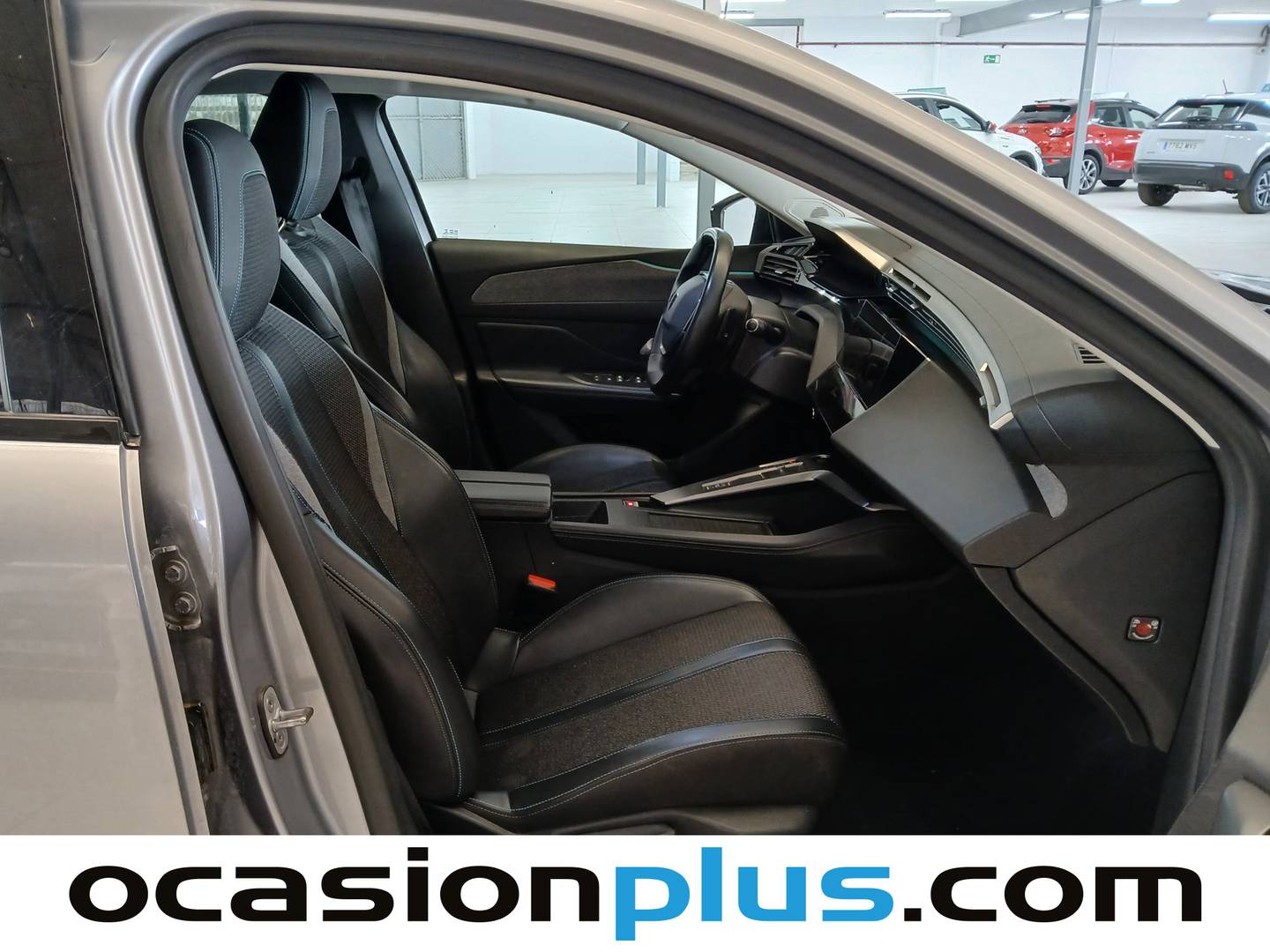 Foto Peugeot 308 Peugeot 308 PureTech 130 S&S Allure Pack EAT8 (130 CV)