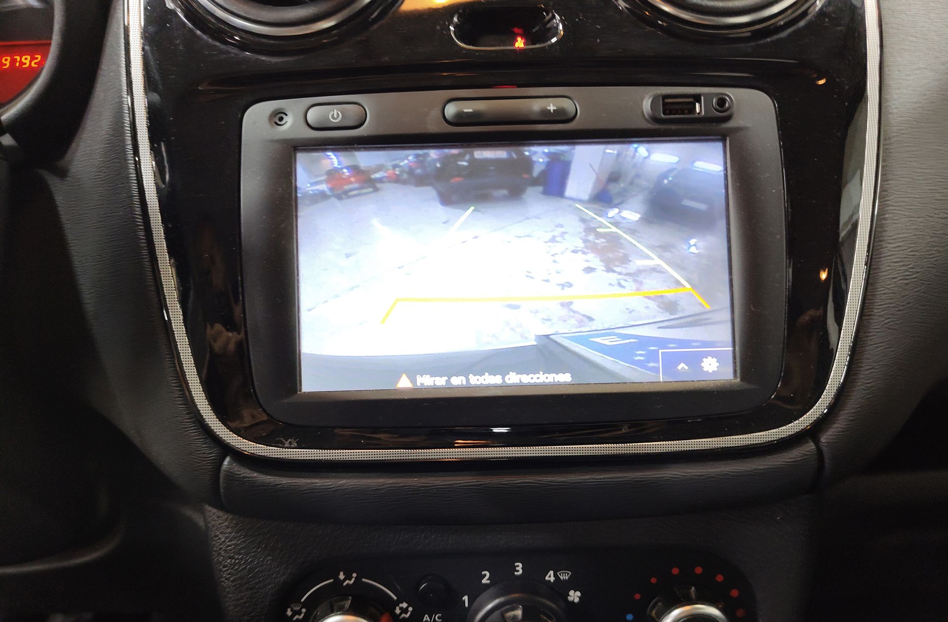 Dacia Lodgy Serie Limitada Nómada 1.6 7 plazas - foto 9