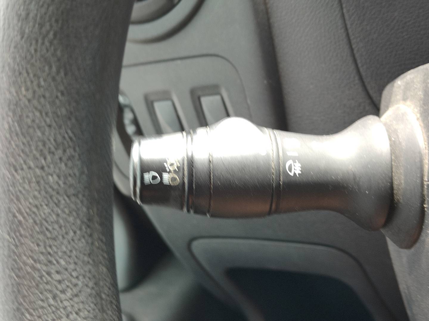 Extras y acabados del Nissan NV400 Nissan NV400 Furgon 2.3 dCi Comfort 3.5t L2H2 FWD (145 CV)
