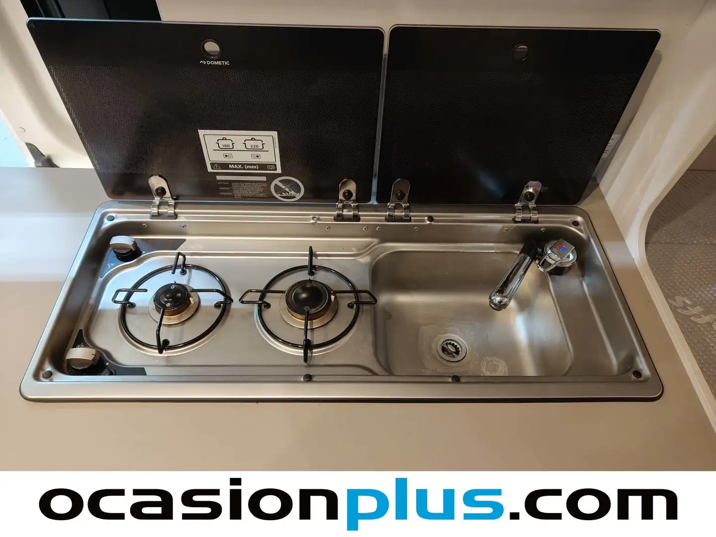 Foto Citroën Dethleffs Globetrail 640 DB 103KW (140 CV) Citroën Dethleffs Globetrail 640 DB 103KW (140 CV) 640 DB  Edition 90  (140 CV) ( 4 Plazas )