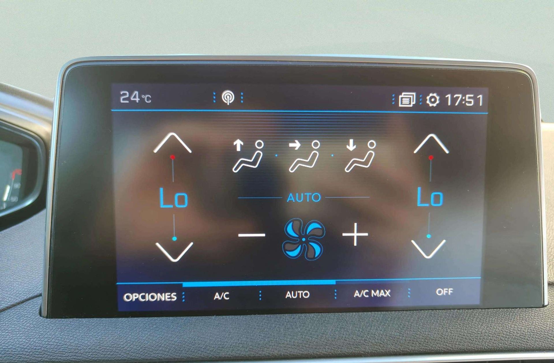 Peugeot 3008 PureTech 130 Allure EAT6 - foto 30