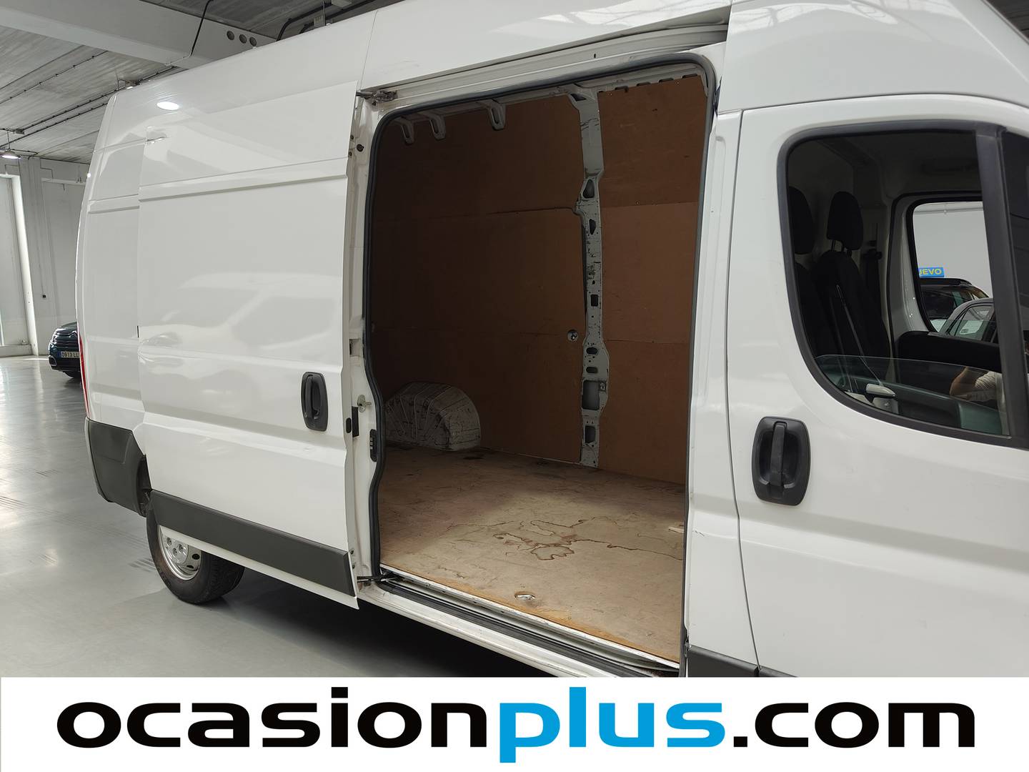 Foto Citroën Jumper Citroen Jumper Furgon BlueHDi 140 35 L3H3 (140 CV)