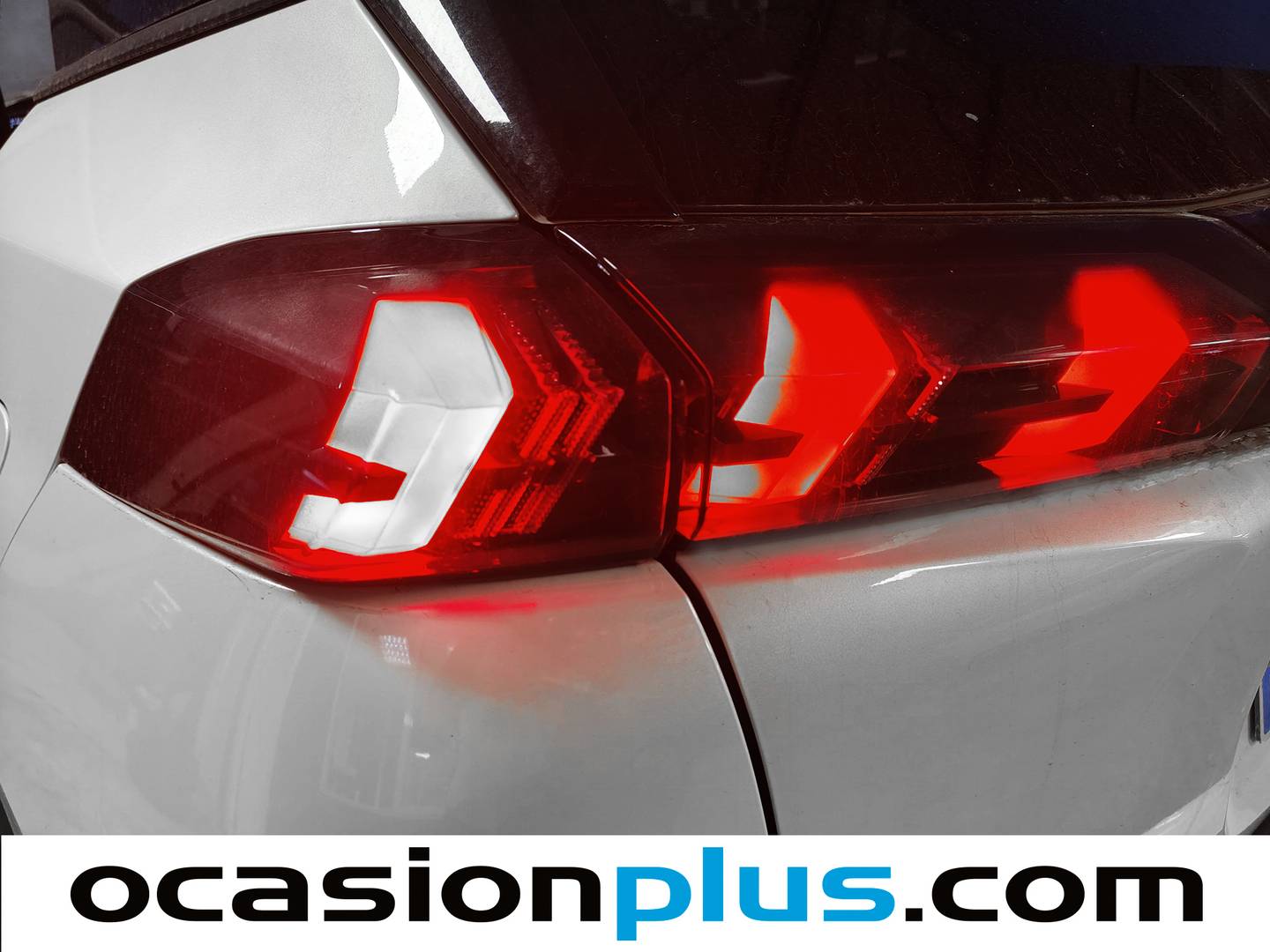 Foto Peugeot 2008 Peugeot 2008 PureTech 100 S&S Allure (100 CV)