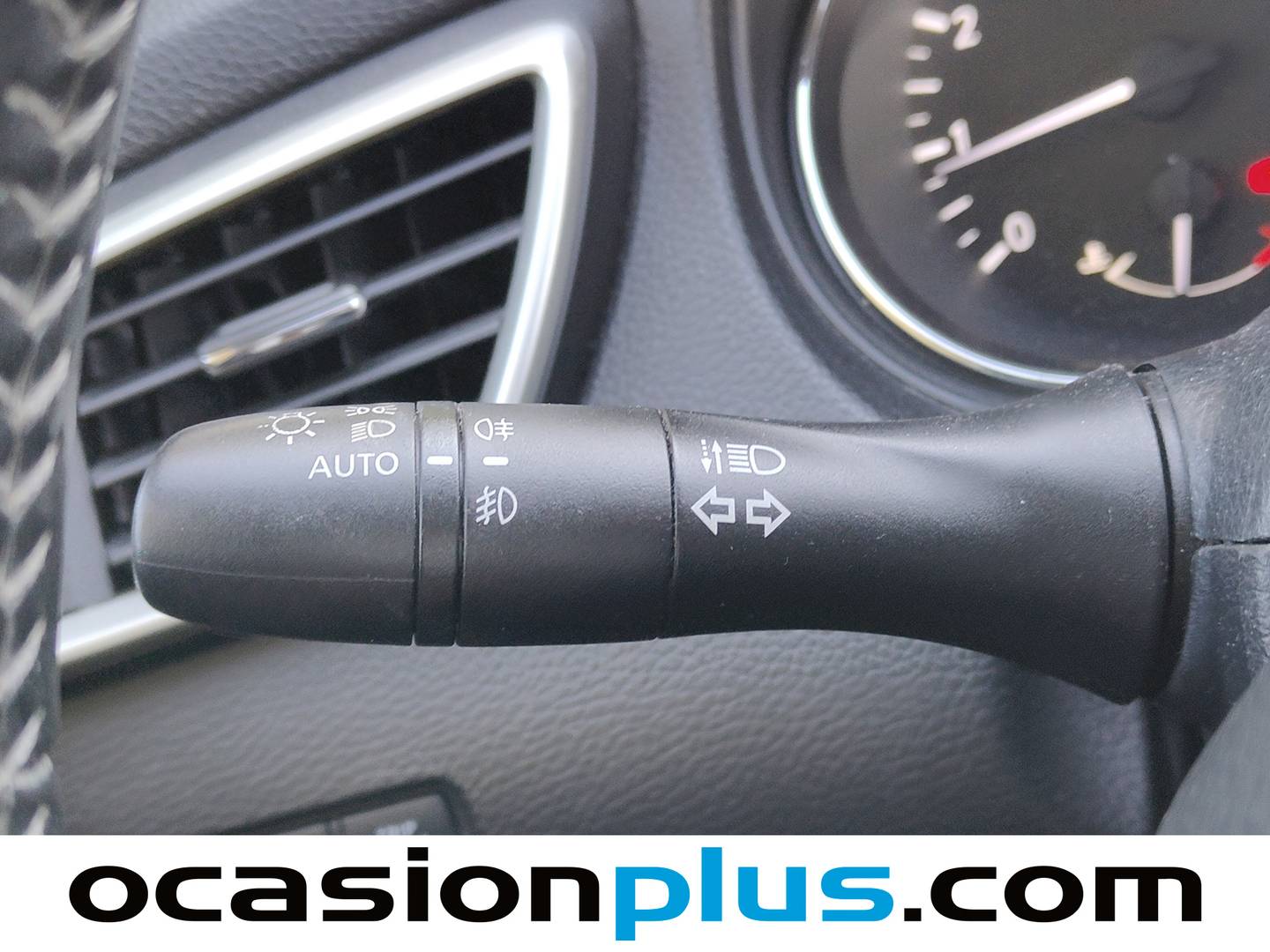 Nissan QASHQAI Nissan Qashqai DIG-T 115 S&S Acenta 4x2 (115 CV) de segunda mano