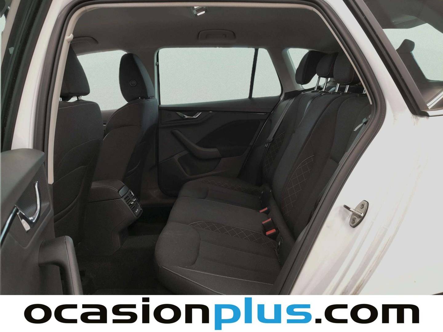 Foto asientos traseros Skoda Kamiq Skoda Kamiq 1.0 TSI Ambition (110 CV)