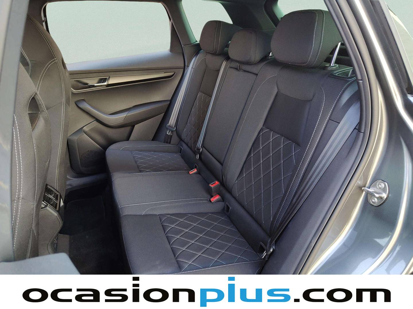 Foto asientos traseros Skoda Karoq Skoda Karoq 1.5 TSI ACT Sportline DSG (150 CV)