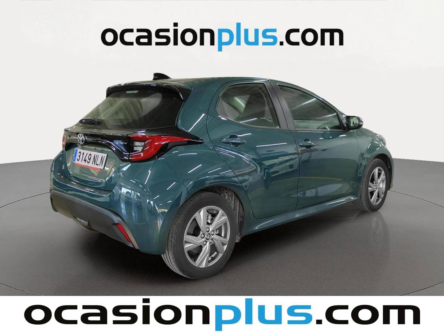 Foto trasera Toyota Yaris Toyota Yaris 120H Active Plus (116 CV) derecha