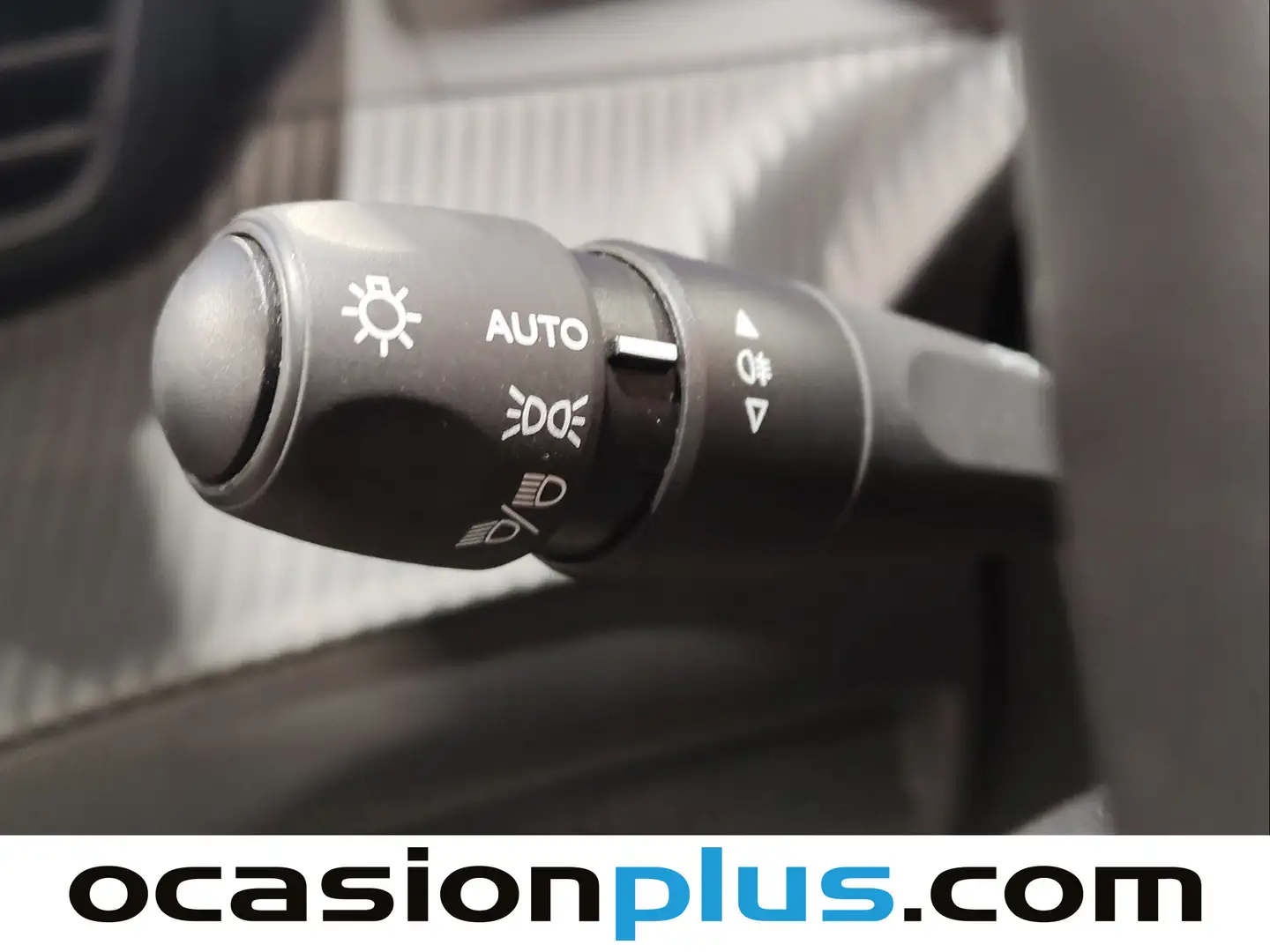 Foto Peugeot 208 Peugeot 208 PureTech 100 Allure (100 CV)