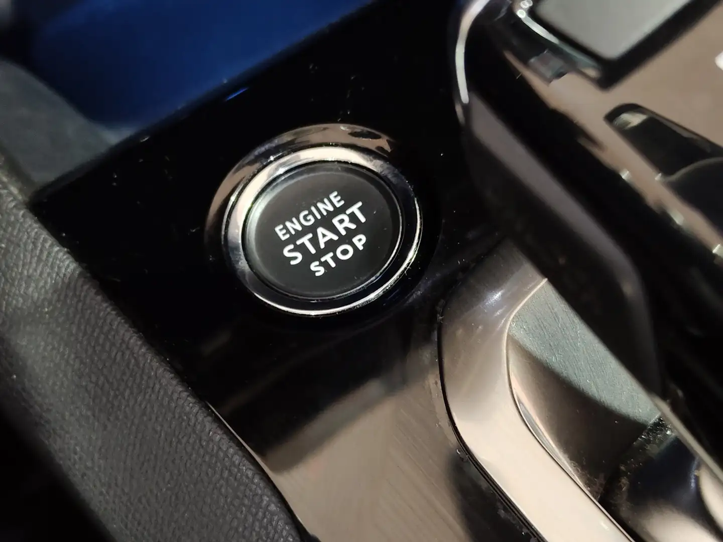 Foto Peugeot 5008 Peugeot 5008 PureTech 130 S&S Allure EAT8 (130 CV) 7 Plazas