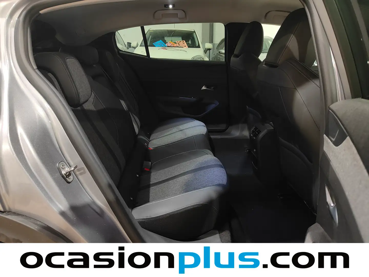 Foto Peugeot 408 Peugeot 408 Allure PHEV 180 e-EAT8 (181 CV)