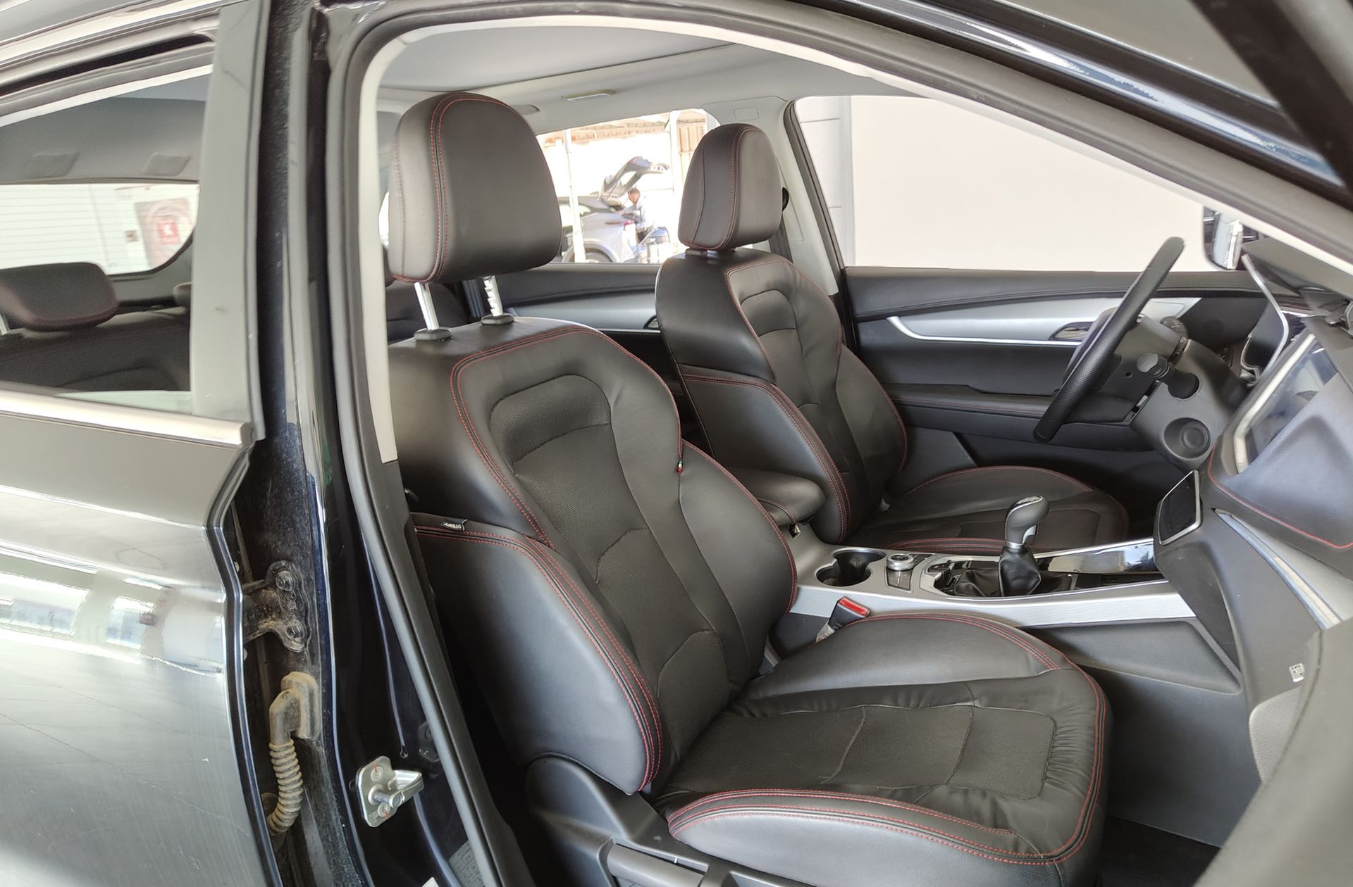 SWM G01 1.5T Luxury - foto 15
